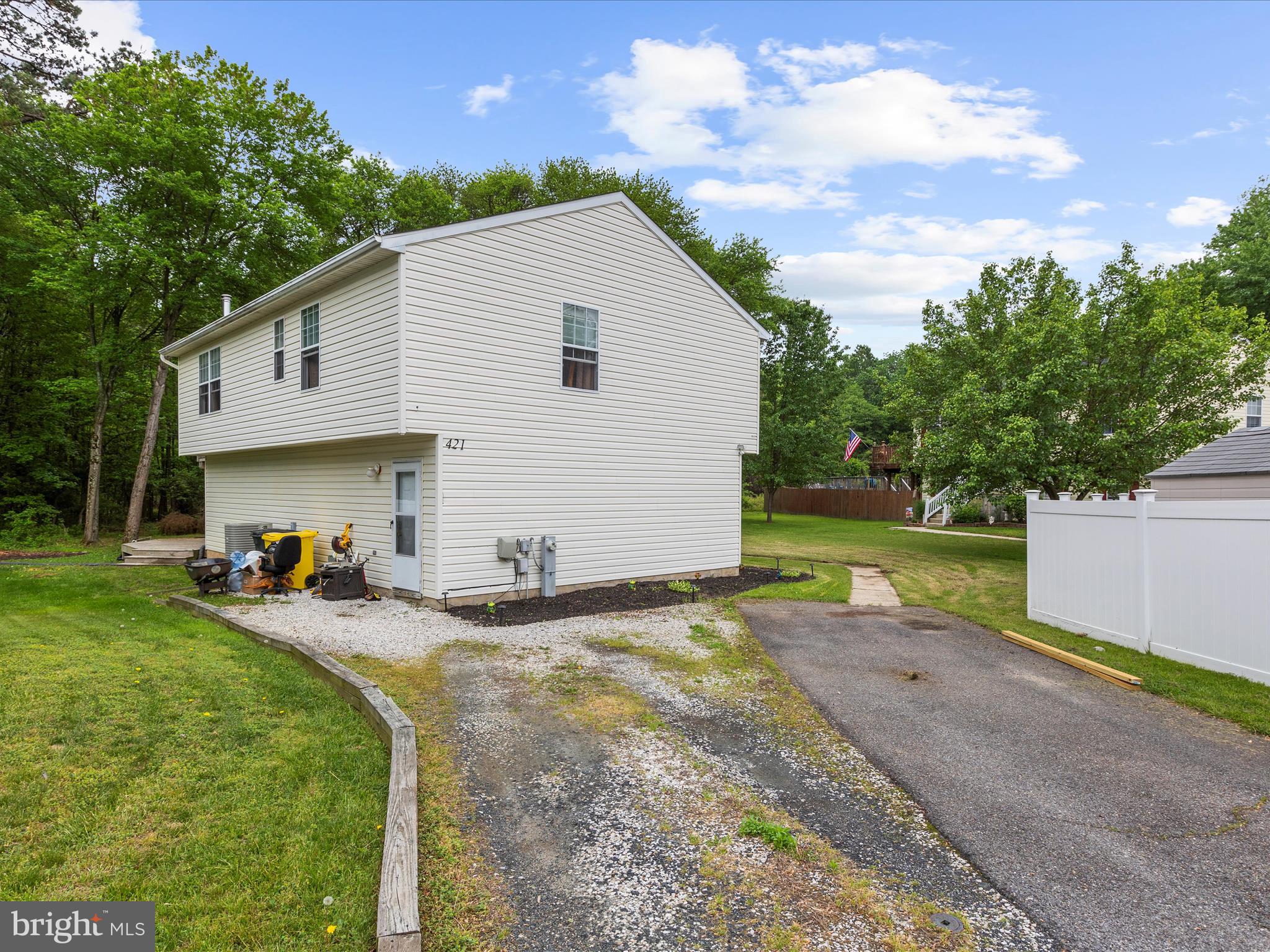 PASADENA PINES - Residential