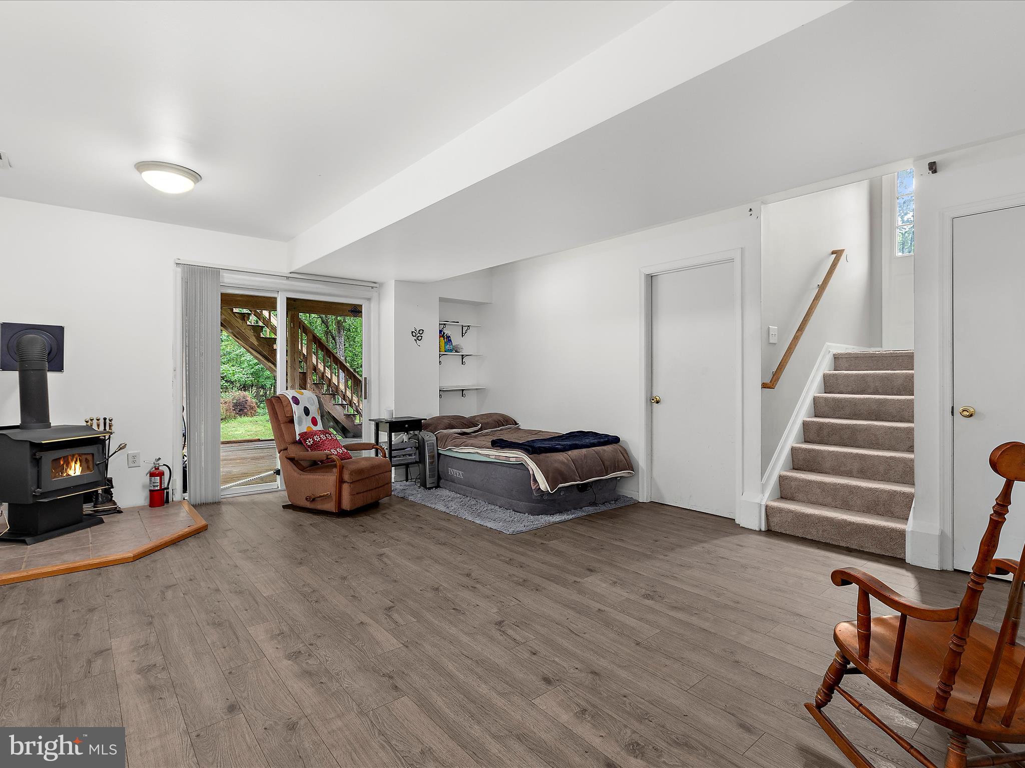 PASADENA PINES - Residential