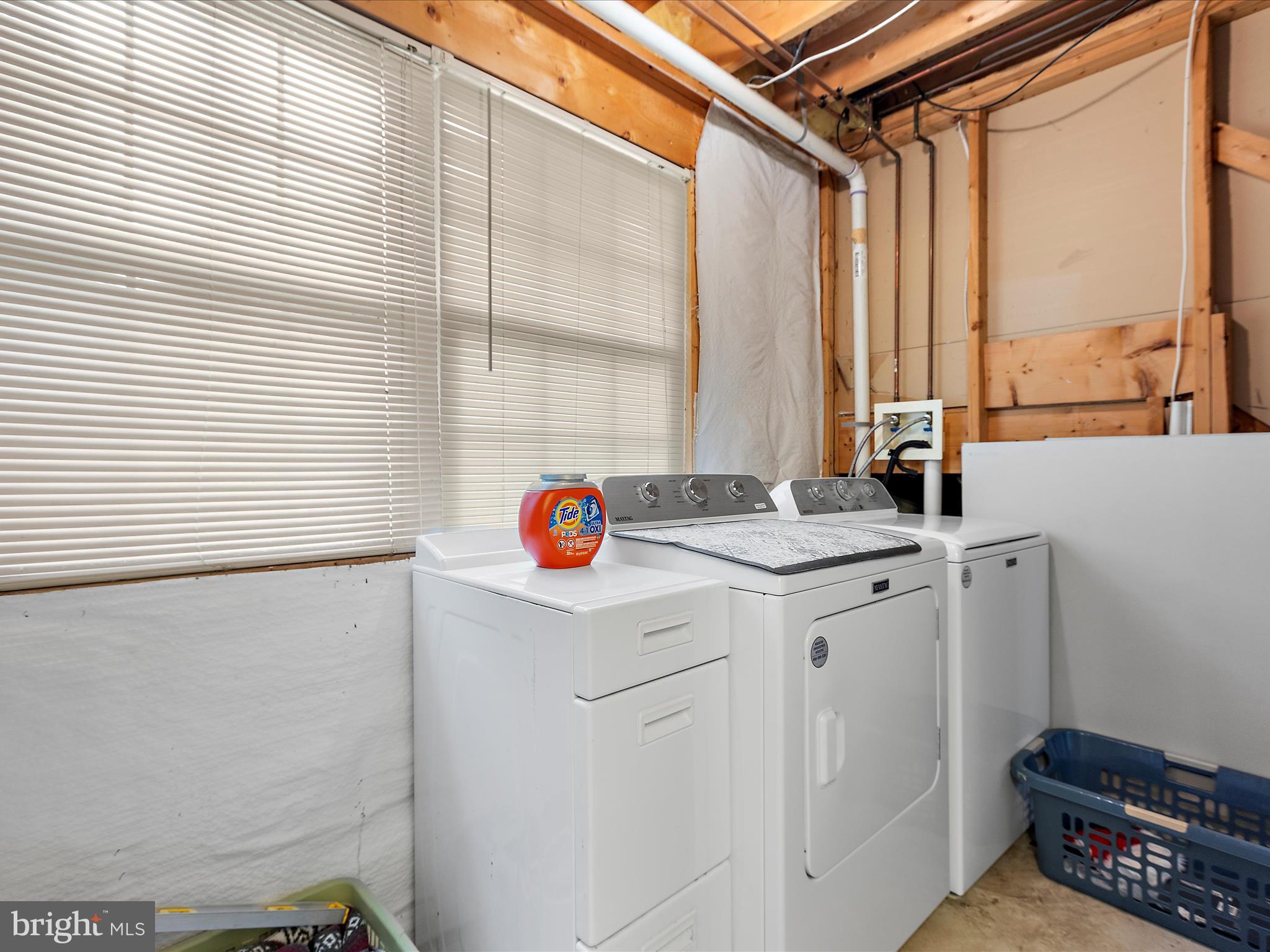 PASADENA PINES - Residential