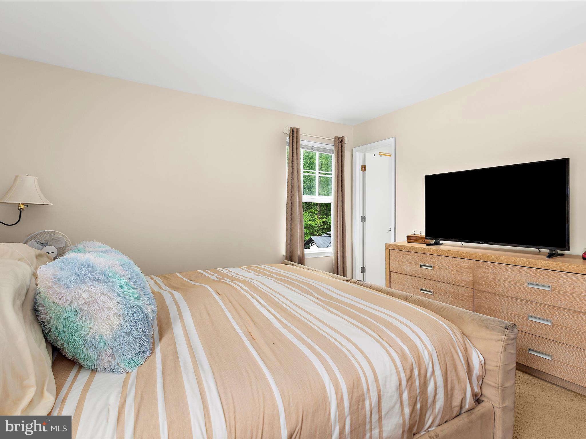 PASADENA PINES - Residential