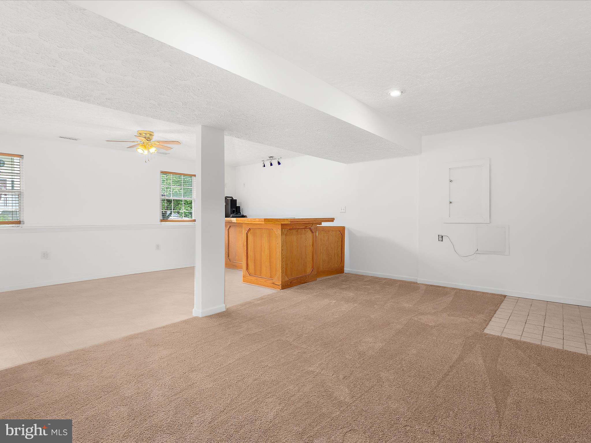 PASADENA PINES - Residential