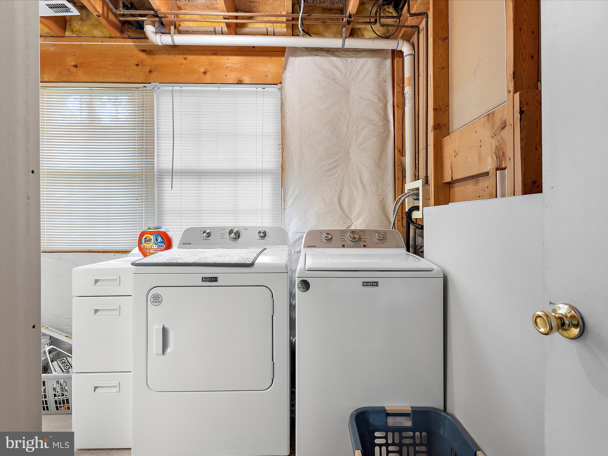 PASADENA PINES - Residential