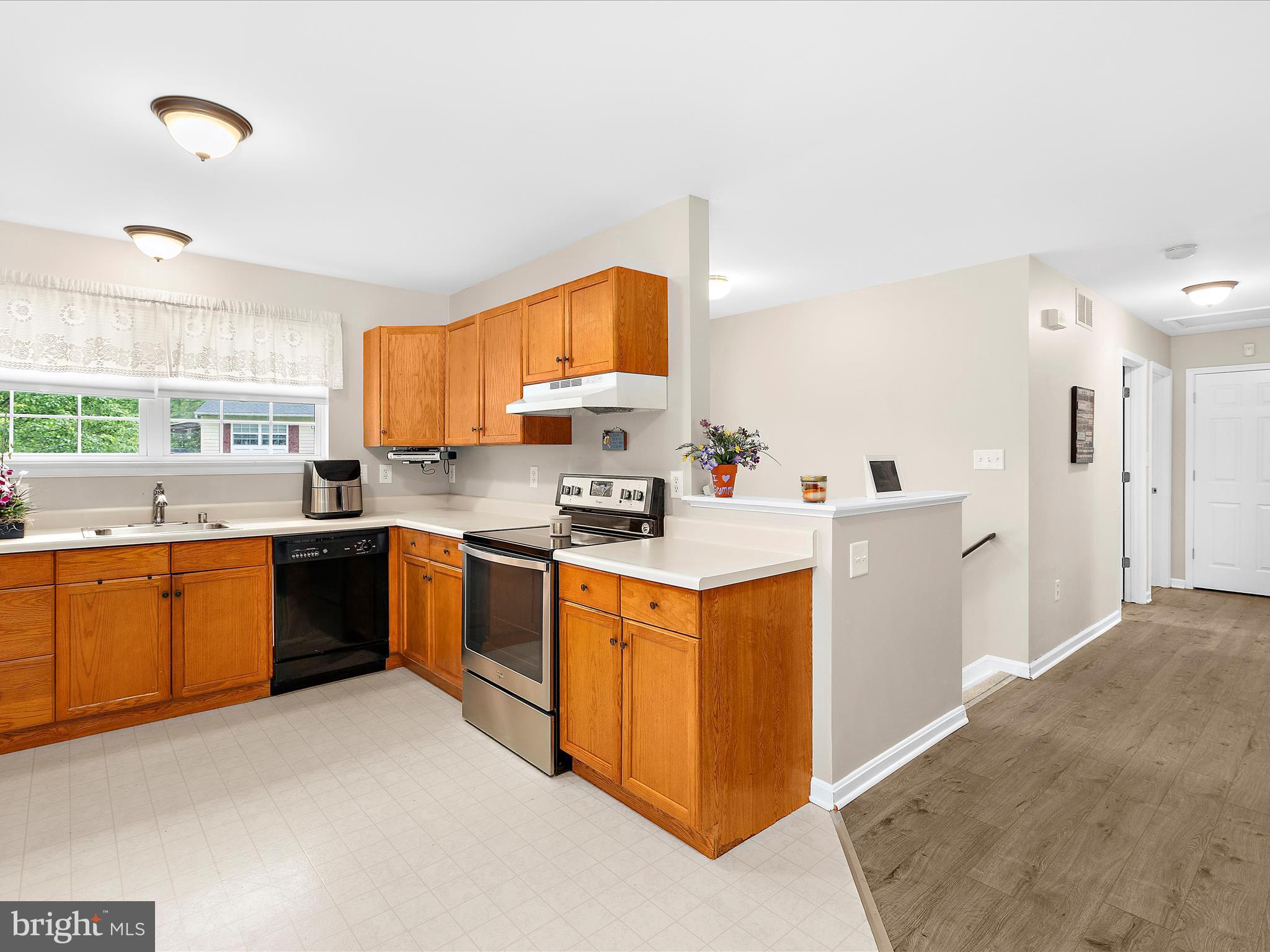 PASADENA PINES - Residential