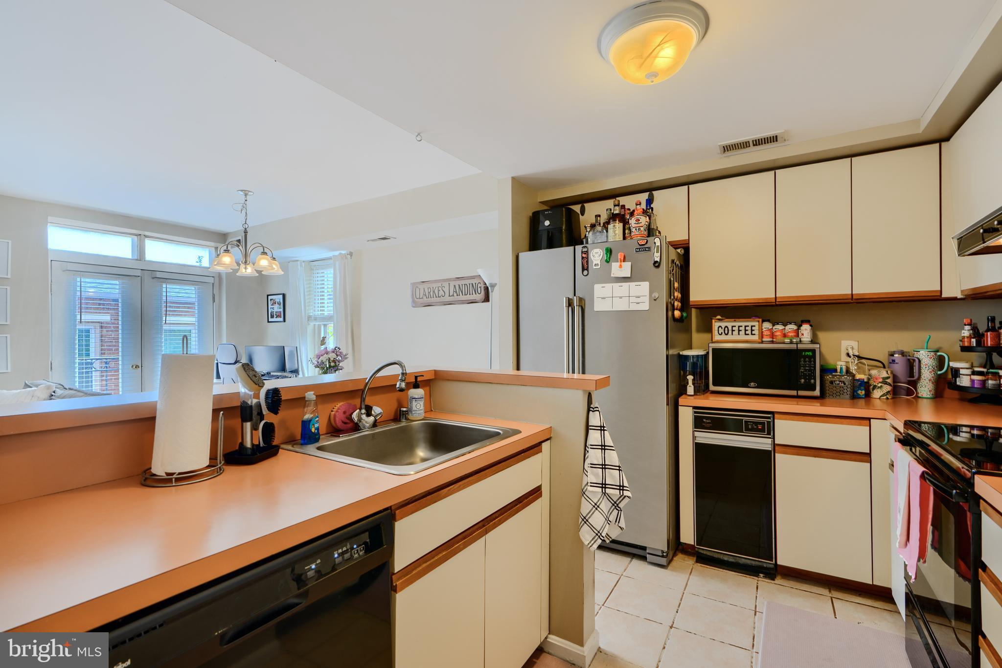 FEDERAL HILL HISTORIC DISTRICT - Residential Lease