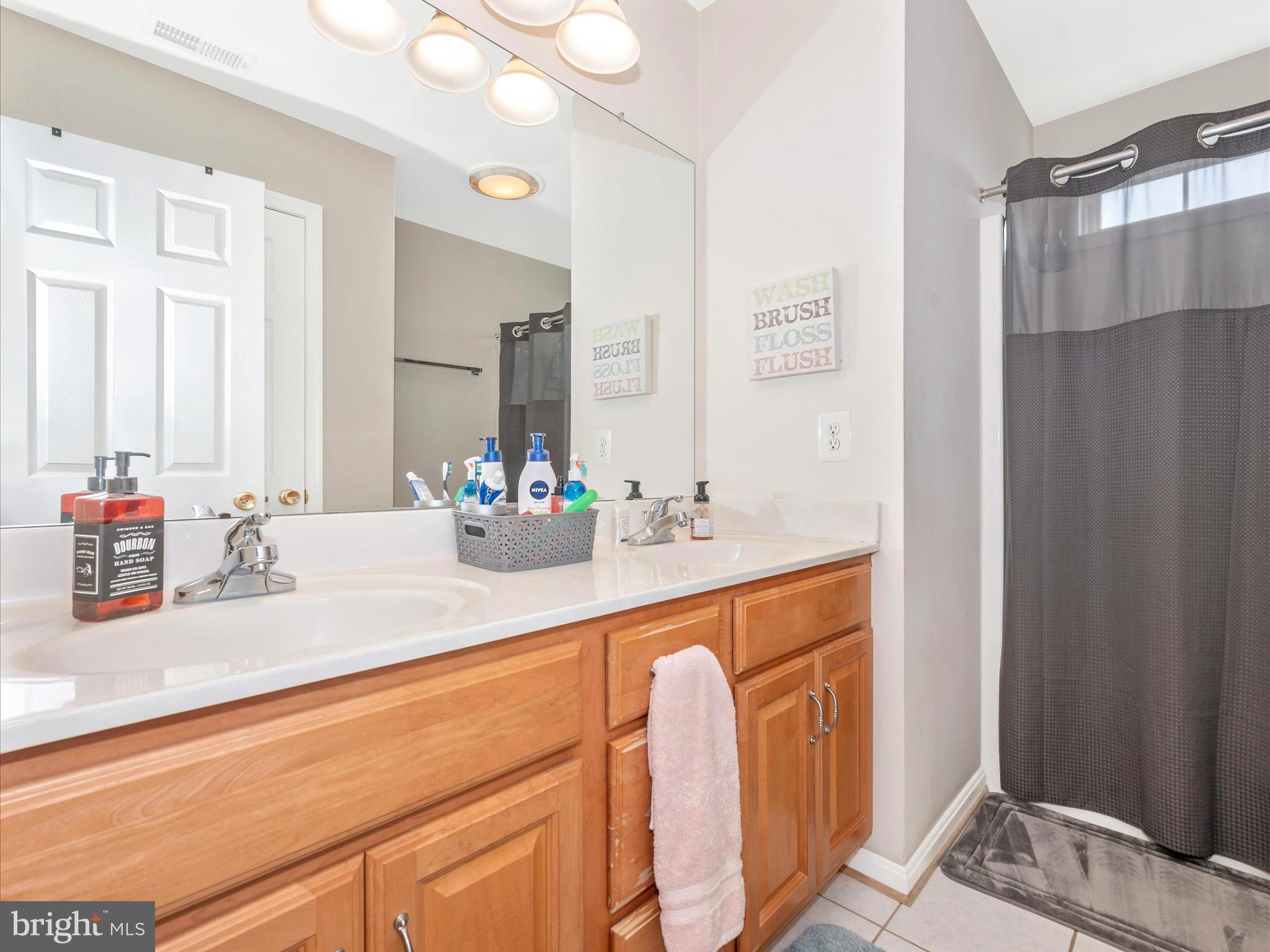 WEST OAK FIELDS - Residential