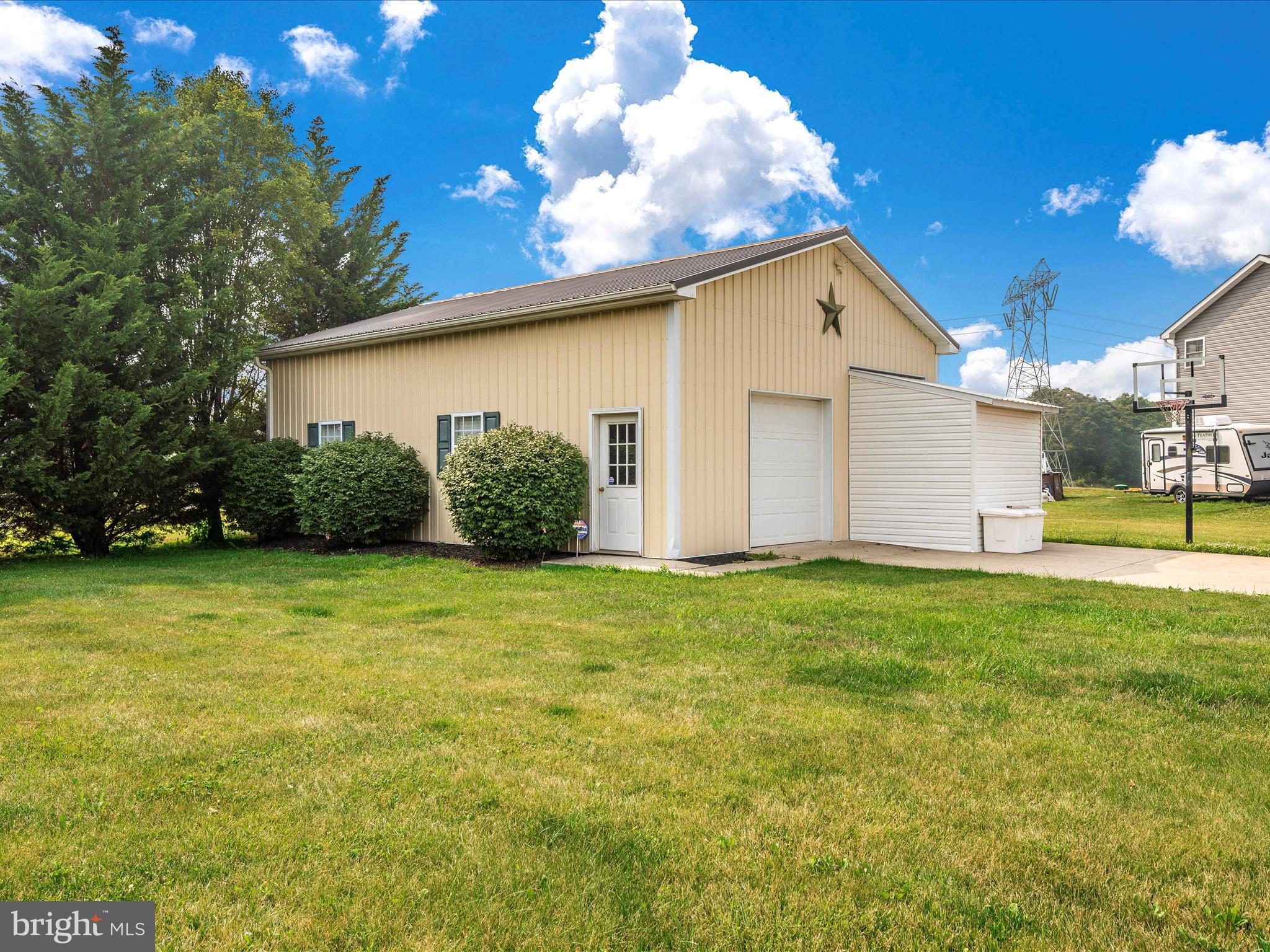 WEST OAK FIELDS - Residential