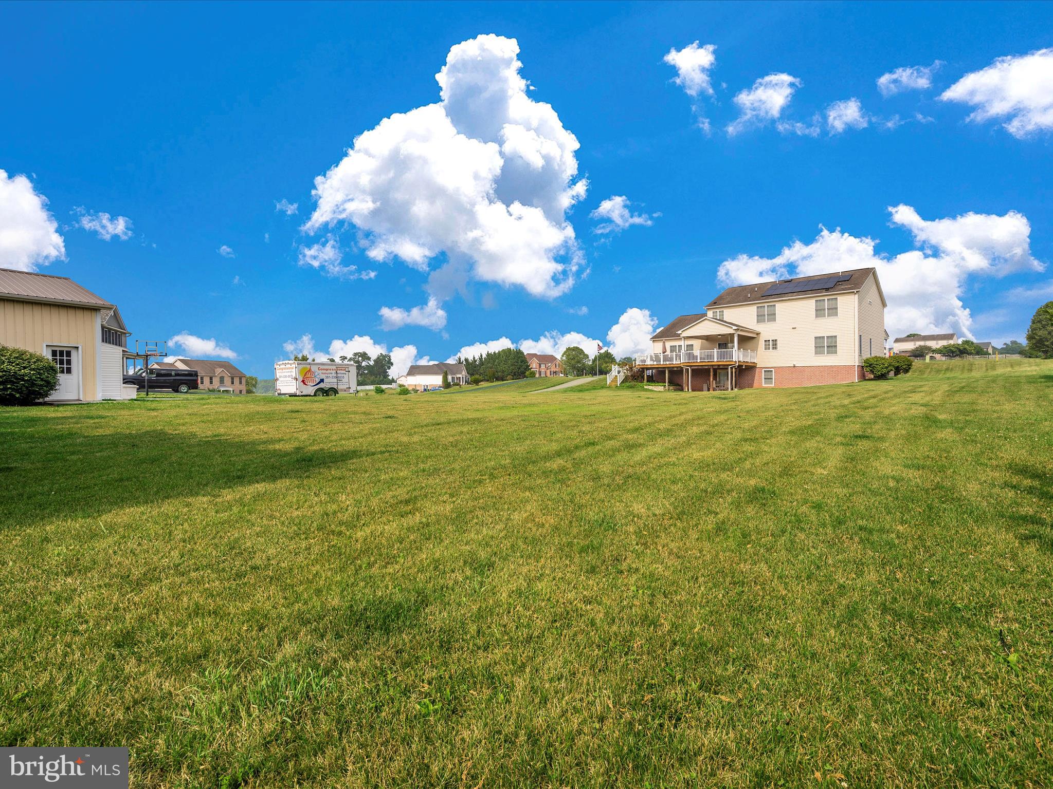 WEST OAK FIELDS - Residential