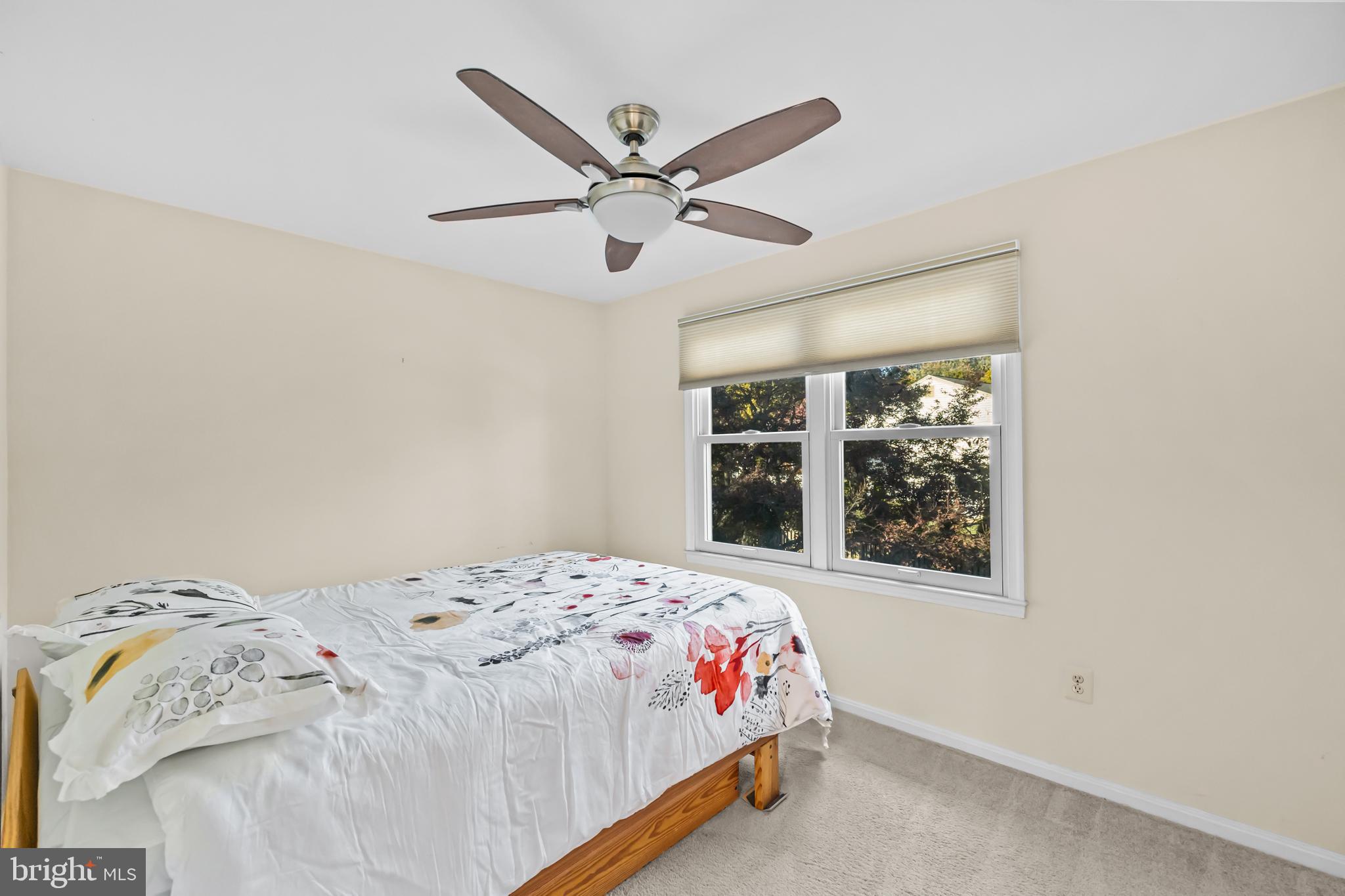 KINGSTON CHASE - Residential