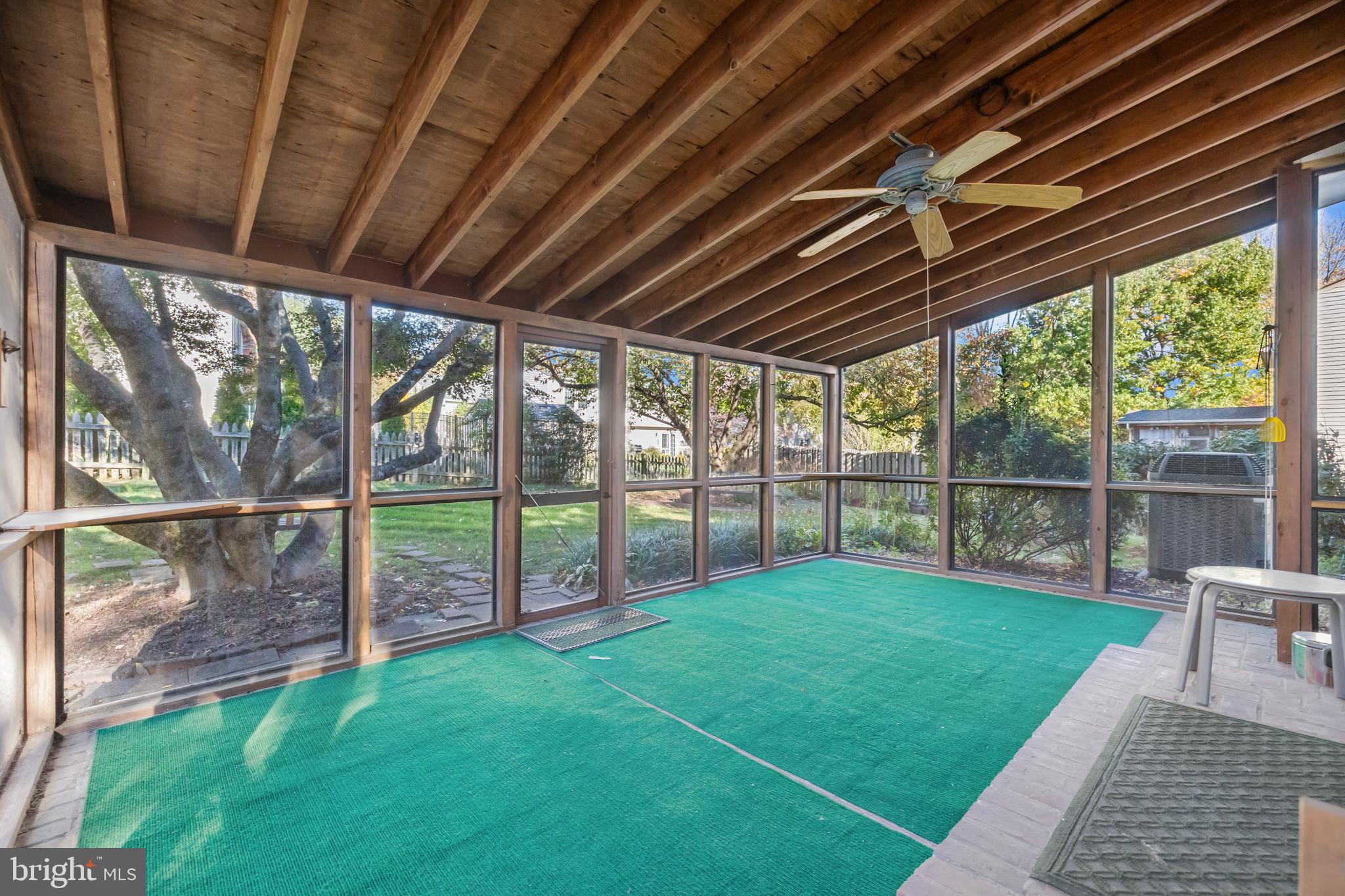 KINGSTON CHASE - Residential