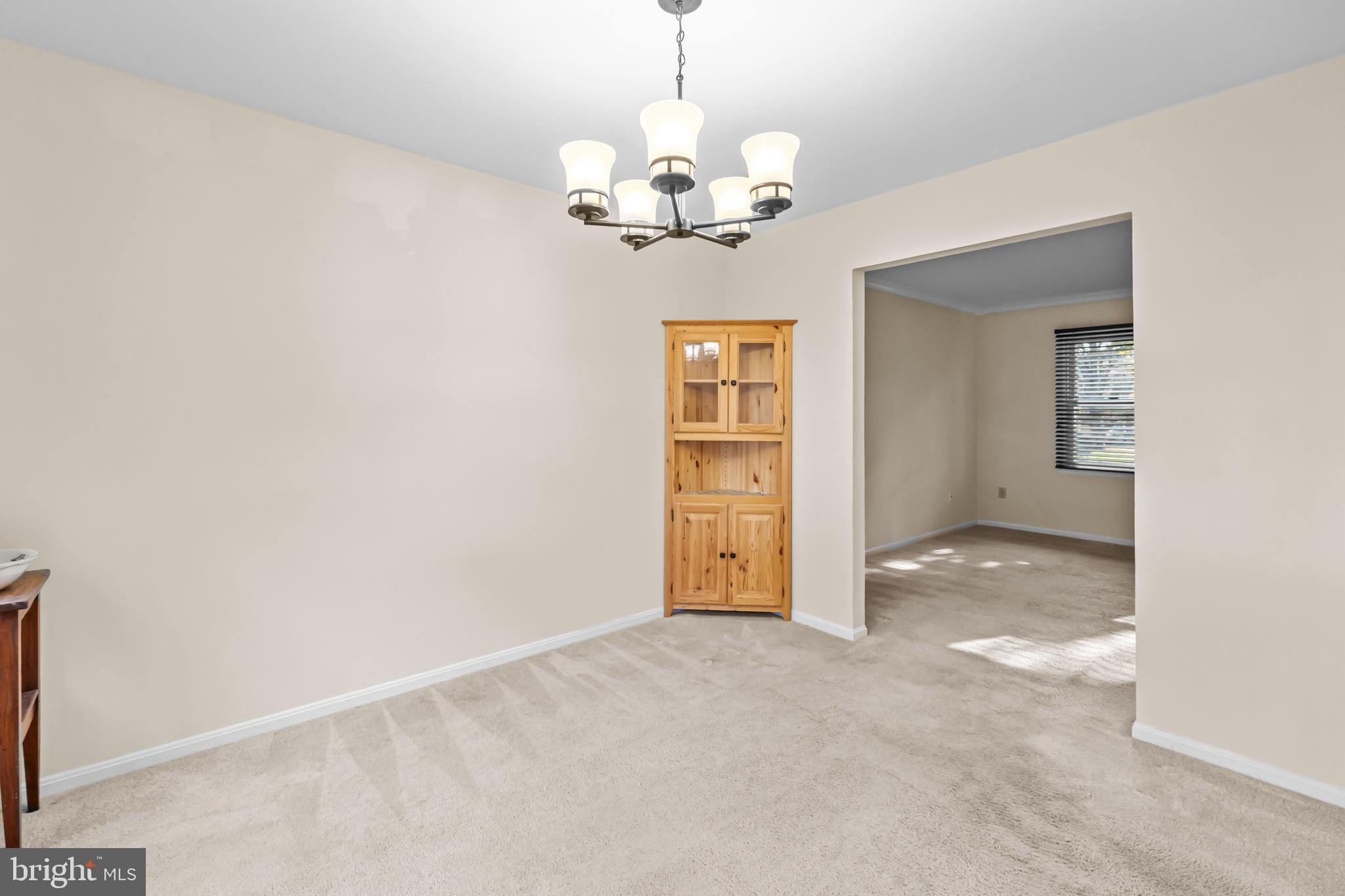 KINGSTON CHASE - Residential