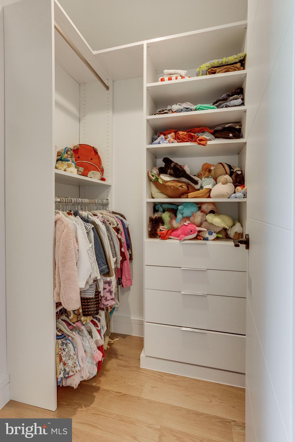 BETHESDA OUTSIDE - Residential