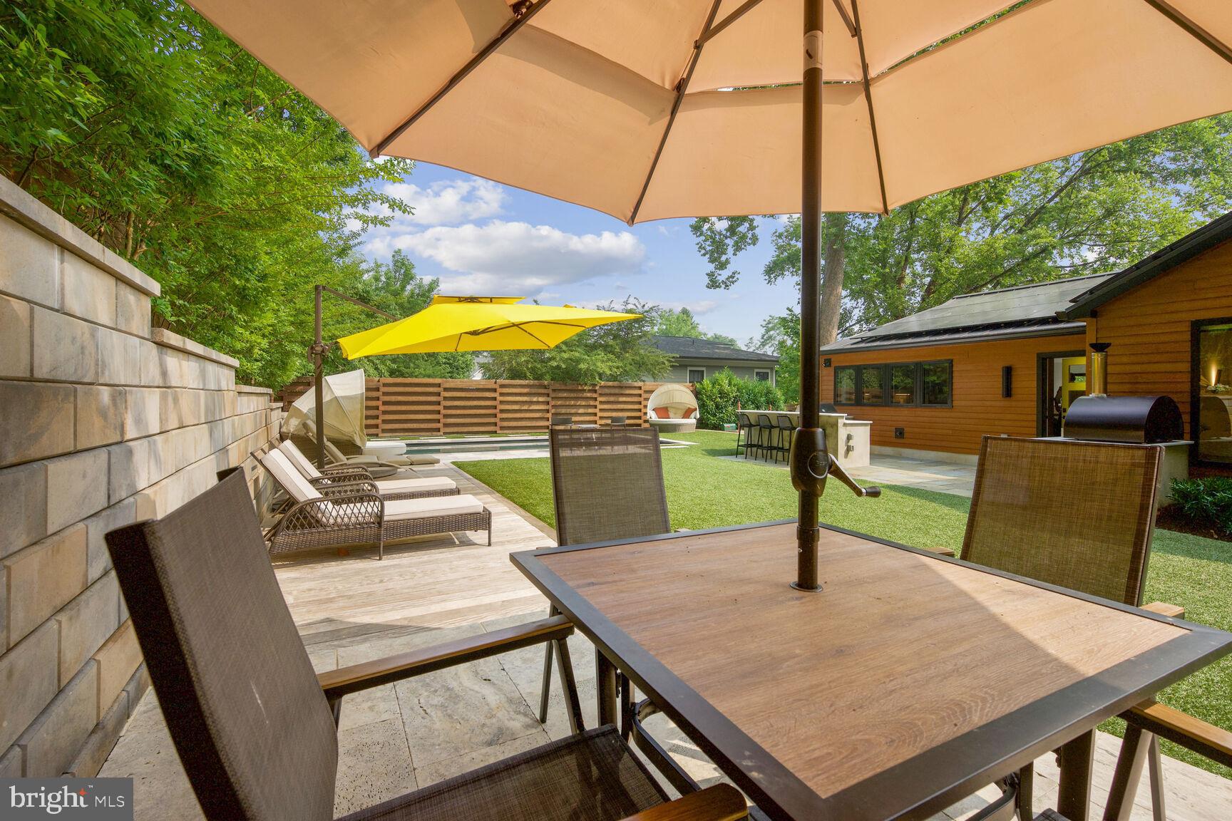 BETHESDA OUTSIDE - Residential