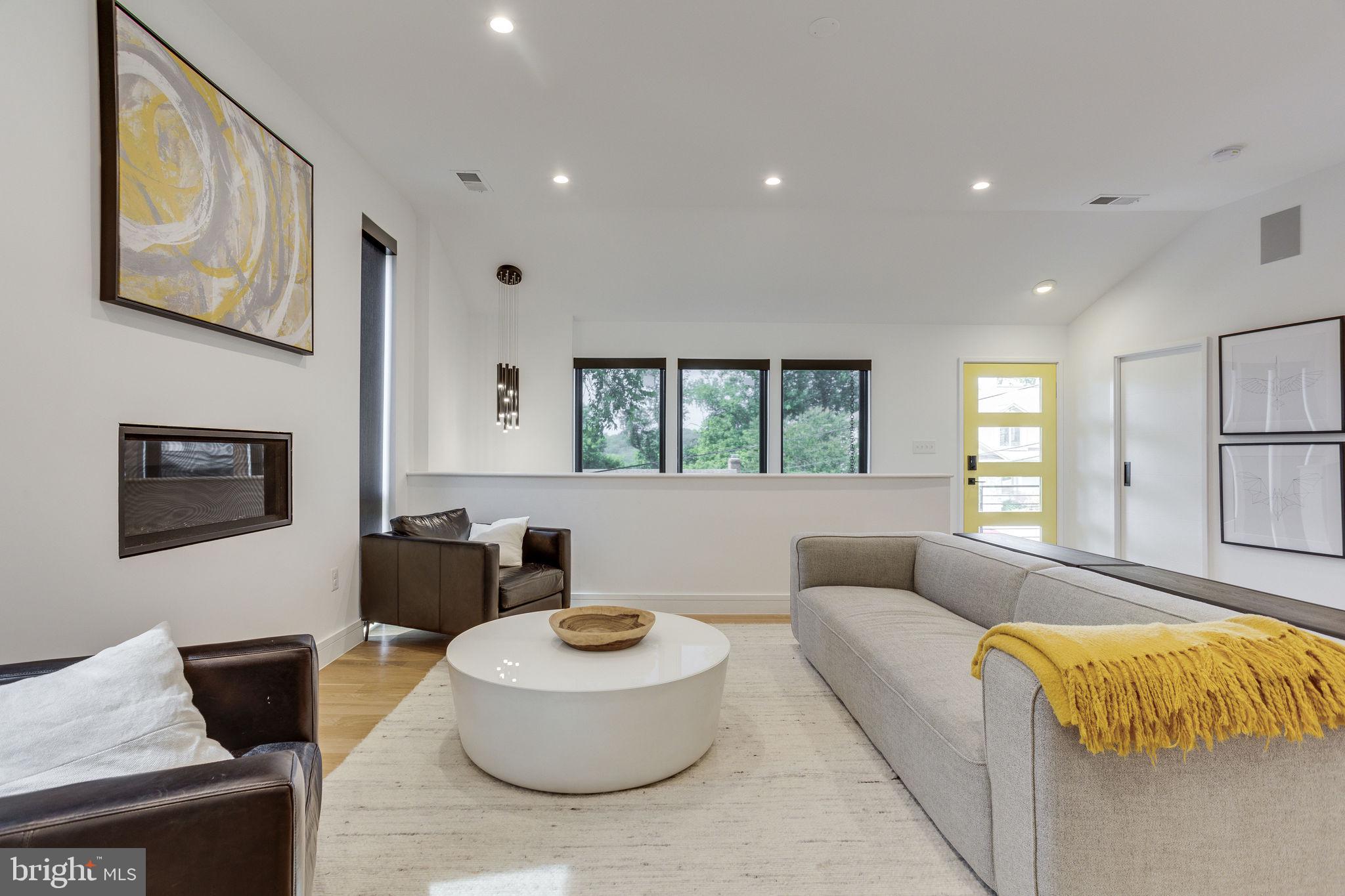 BETHESDA OUTSIDE - Residential