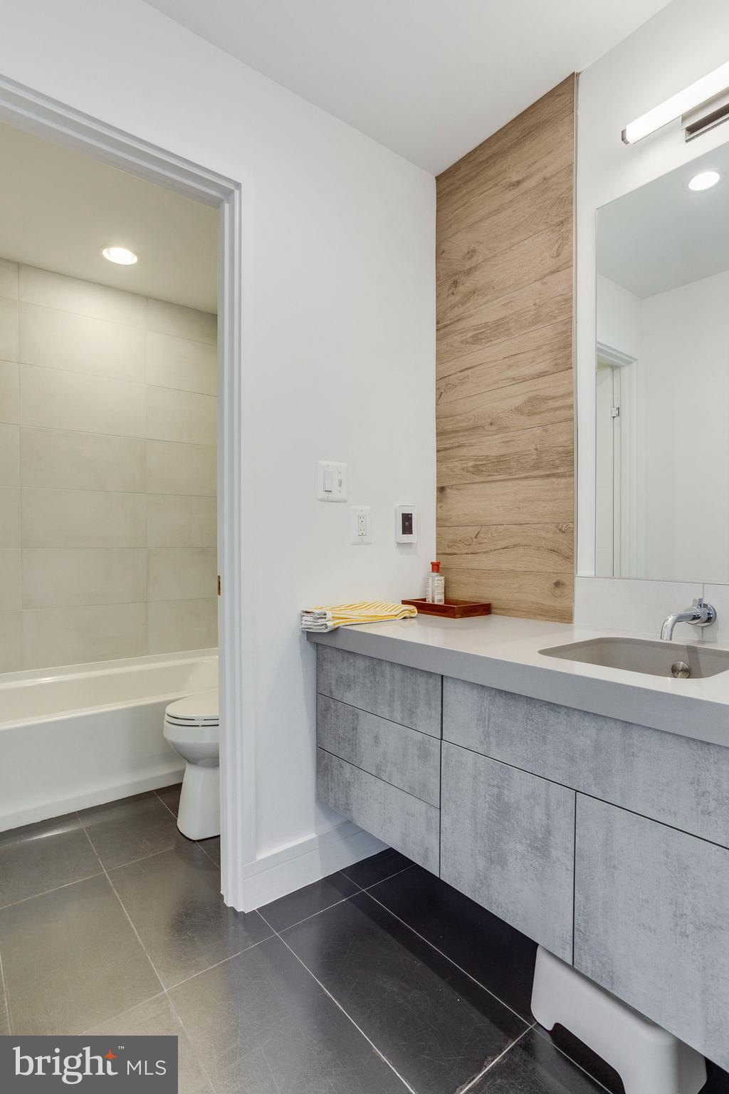 BETHESDA OUTSIDE - Residential