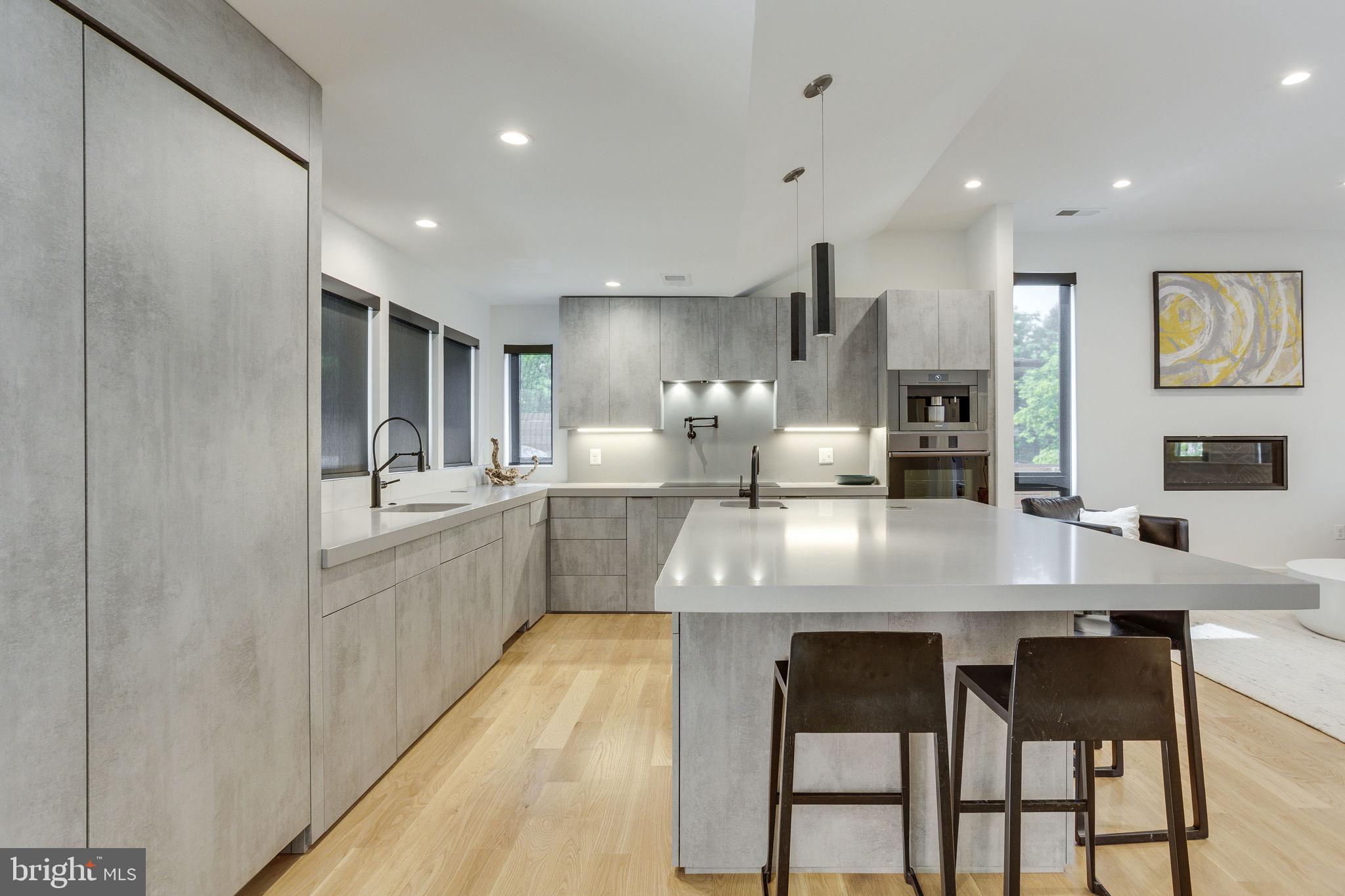 BETHESDA OUTSIDE - Residential