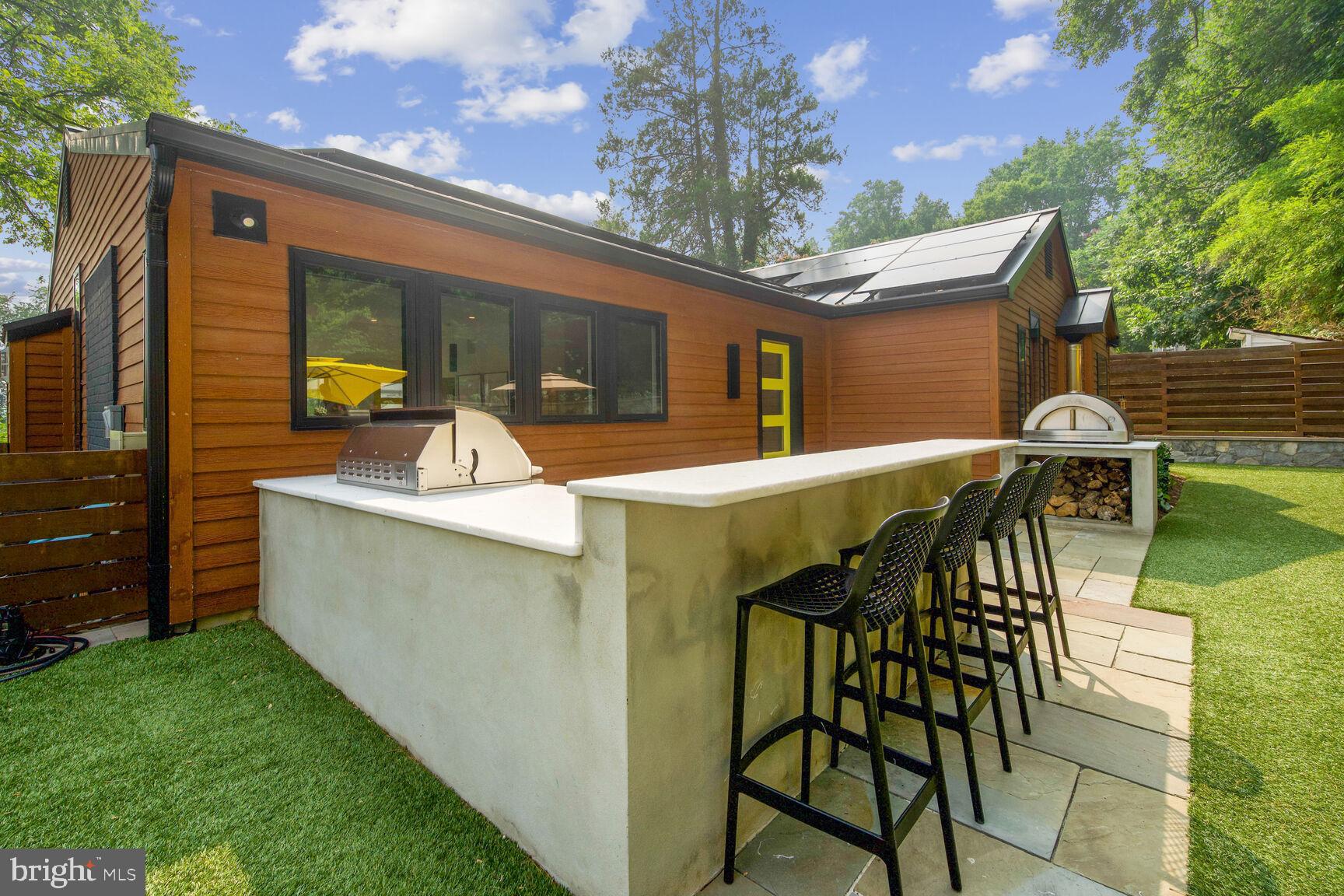 BETHESDA OUTSIDE - Residential