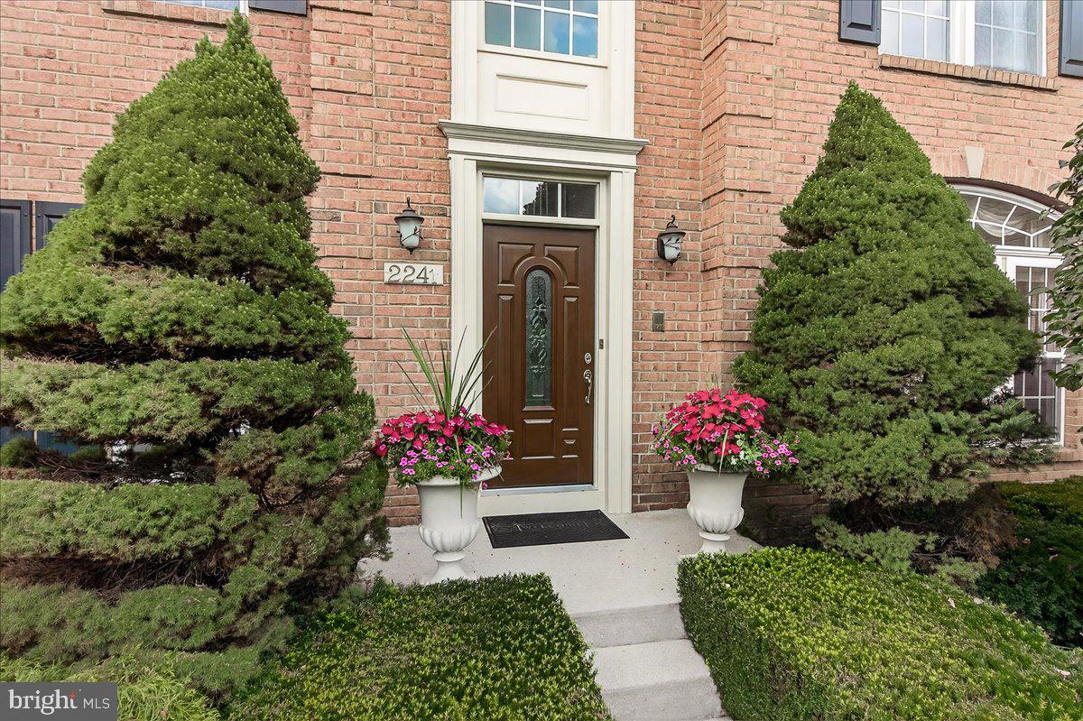 2241 CHEROKEE DRIVE