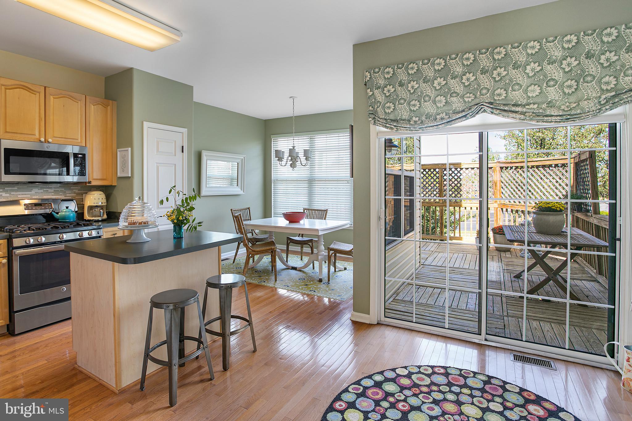 ASHBURN VILLAGE - Residential