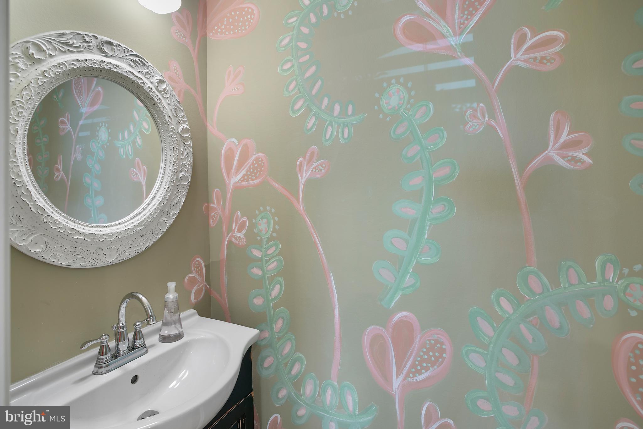 ASHBURN VILLAGE - Residential