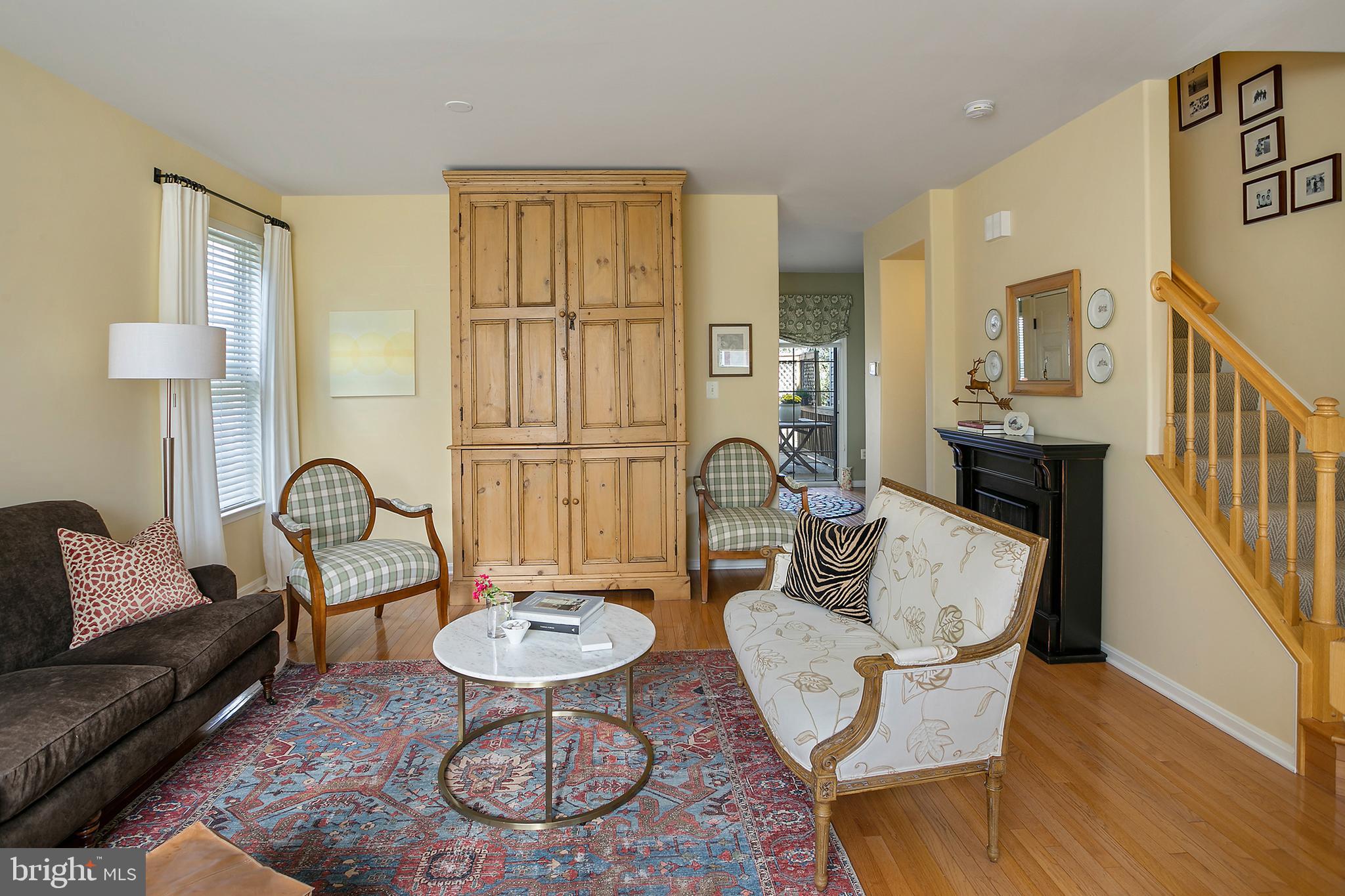 ASHBURN VILLAGE - Residential