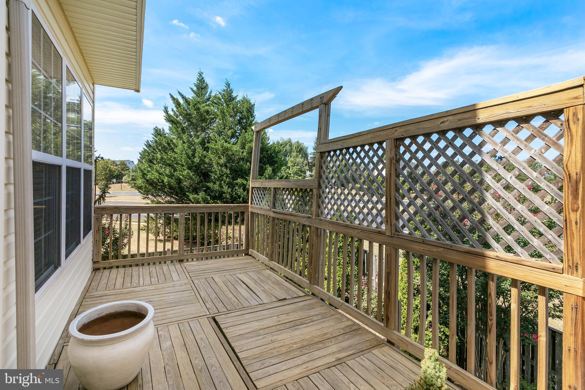 ASHBURN VILLAGE - Residential