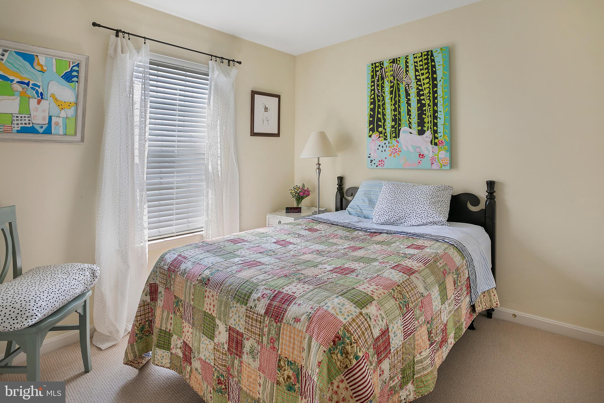 ASHBURN VILLAGE - Residential