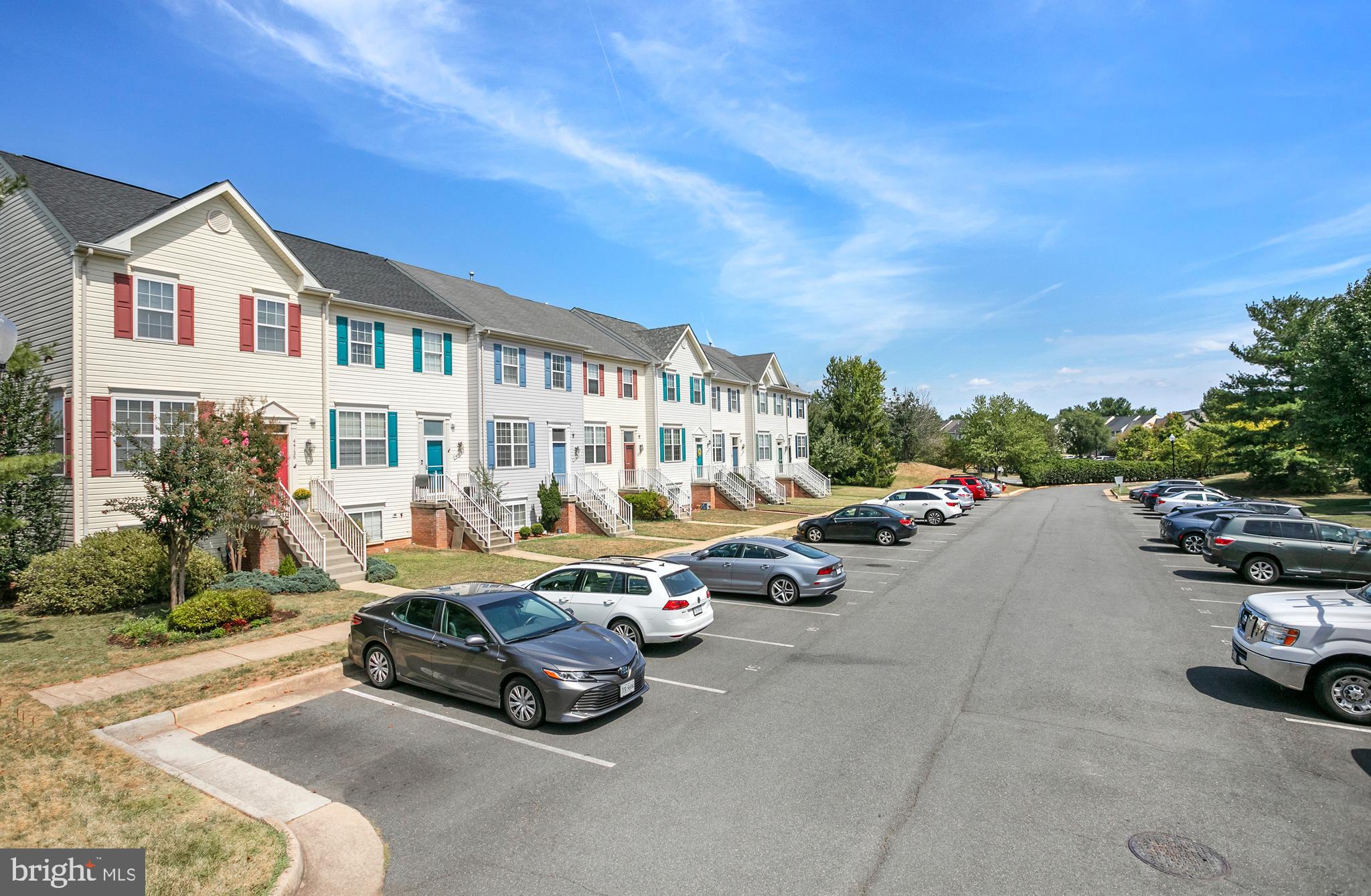 ASHBURN VILLAGE - Residential