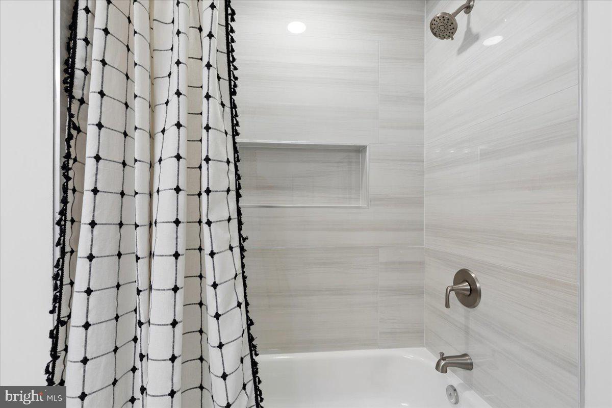 BRYANT WOODS - Residential