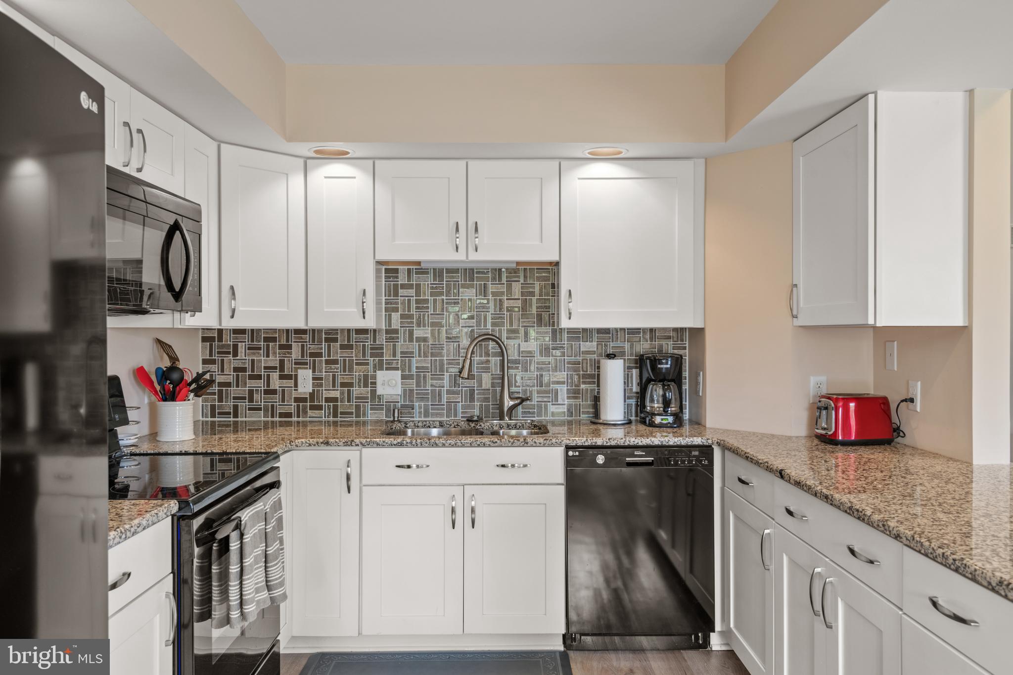 GREENVIEW TERRACE - Residential