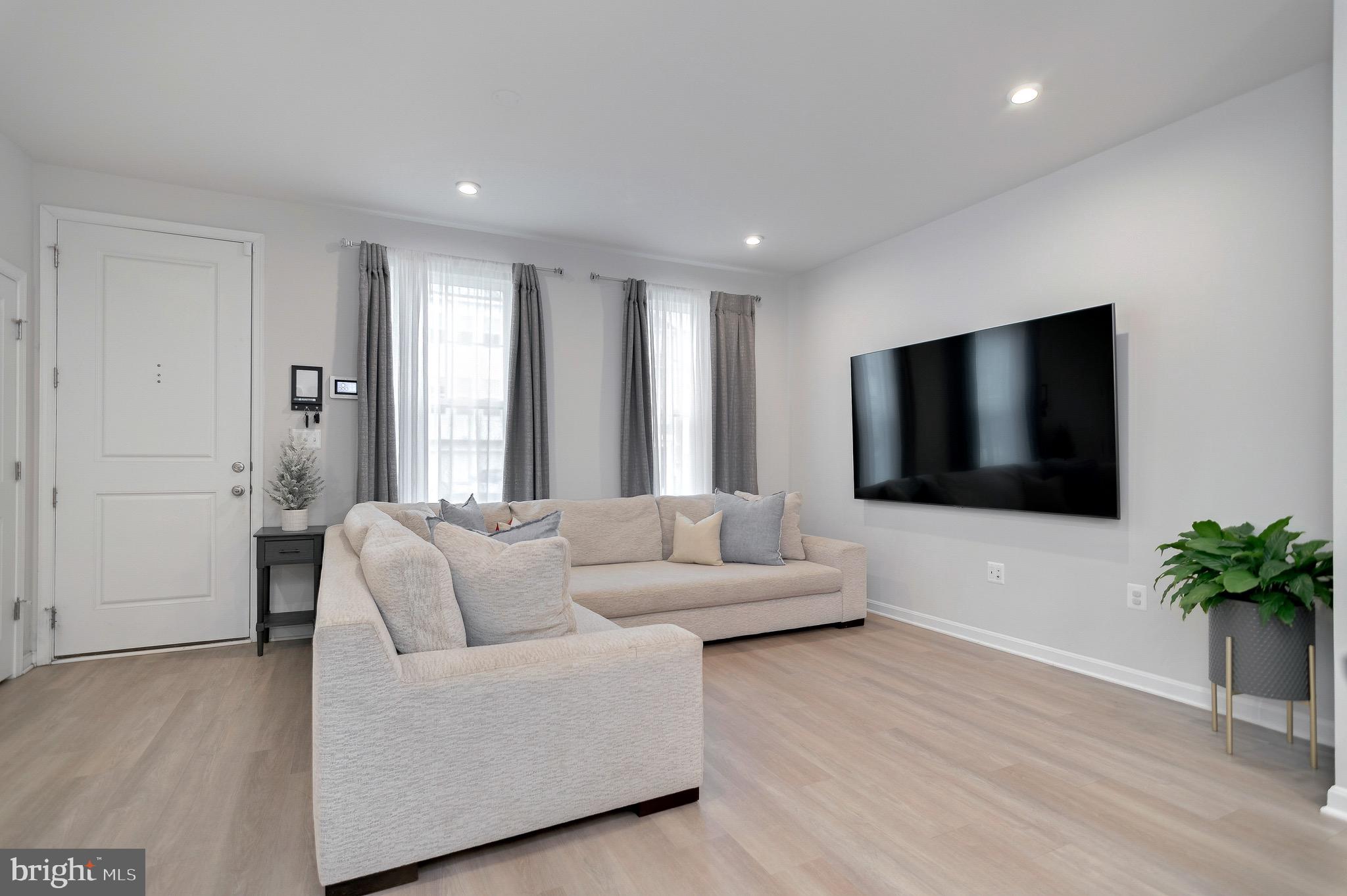 18245 SUMMIT POINTE DRIVE