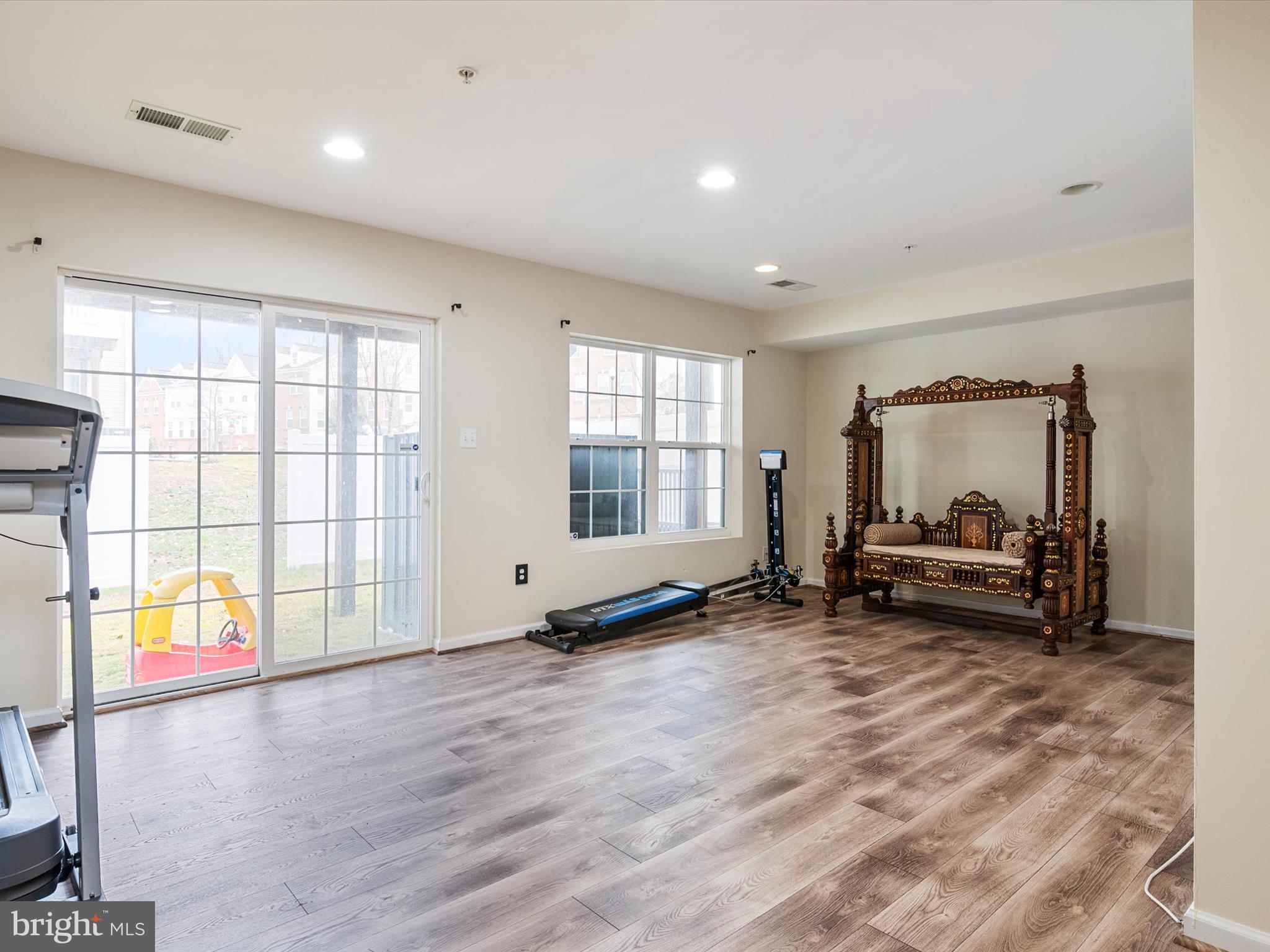 FIELDSTONE FARM - Residential