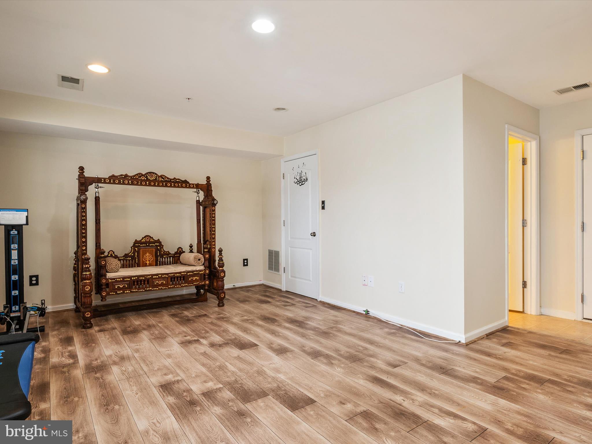 FIELDSTONE FARM - Residential