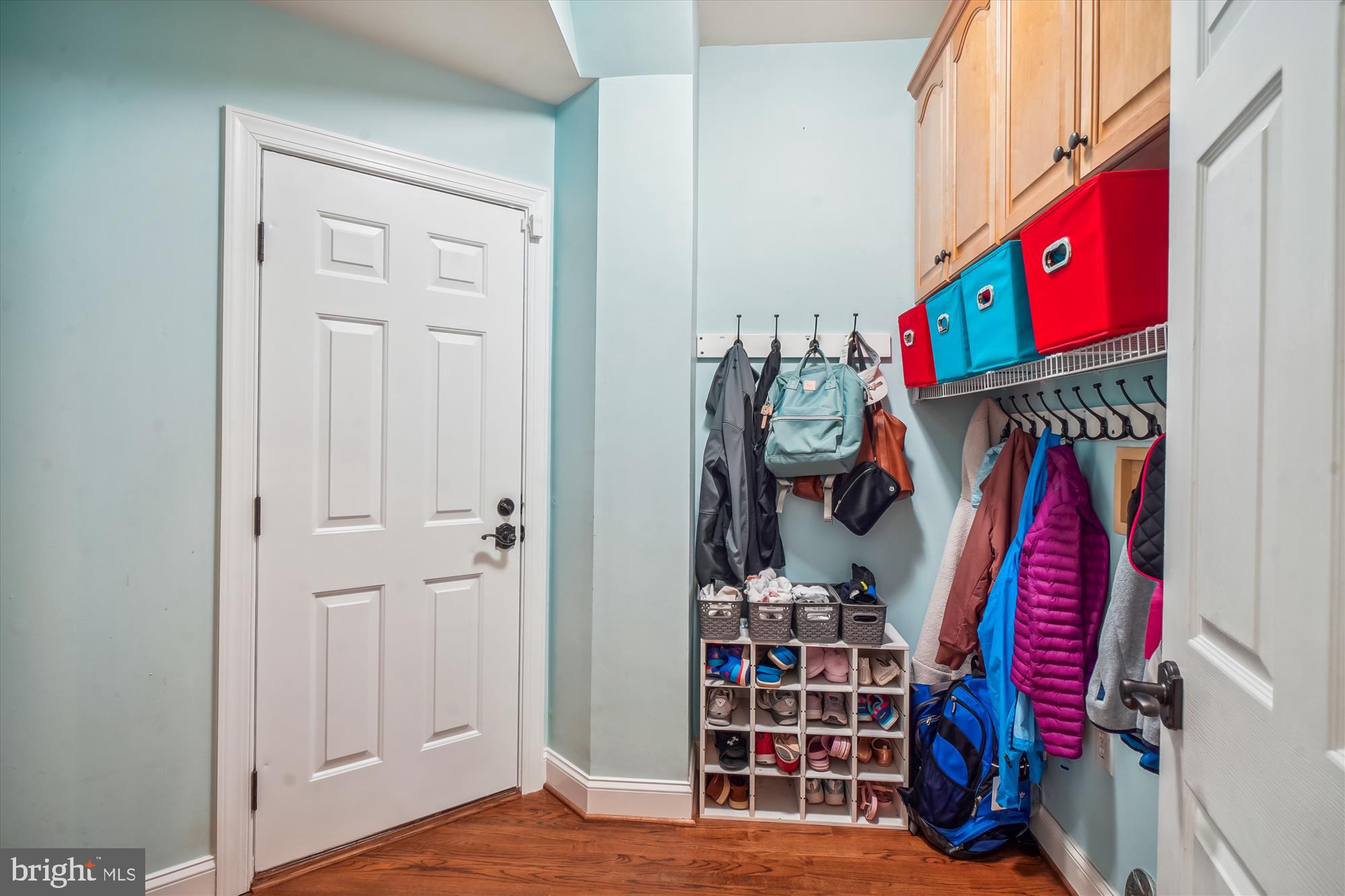 HUNTING HILL - Residential