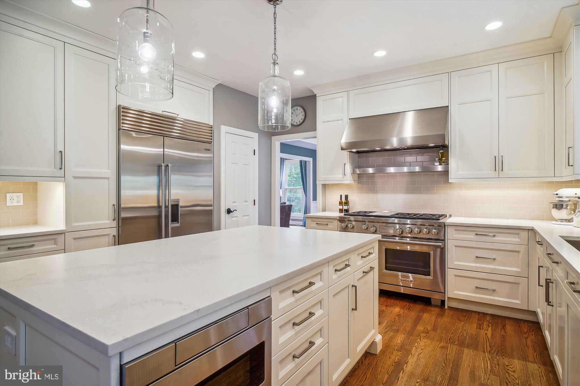 HUNTING HILL - Residential