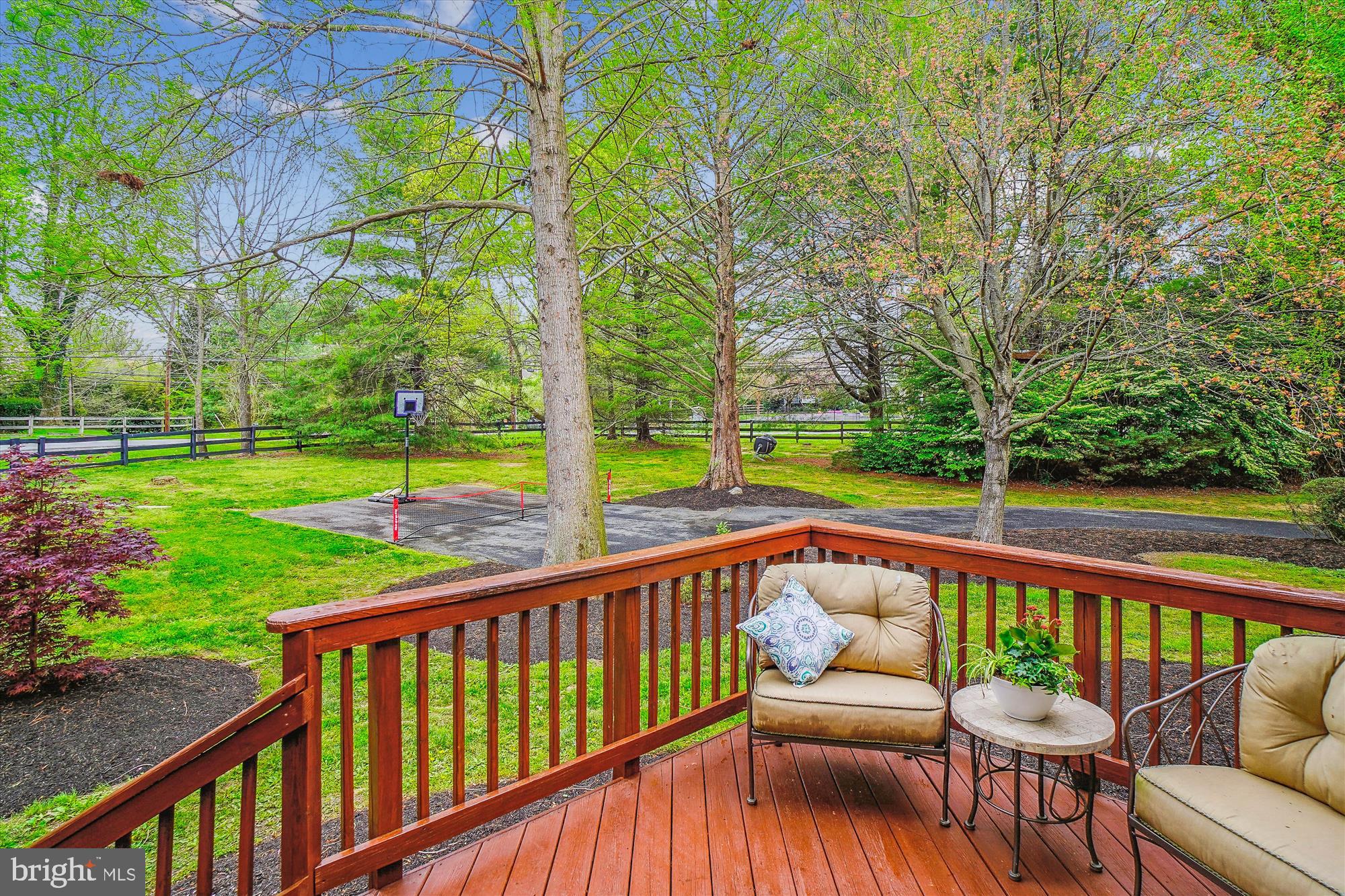 HUNTING HILL - Residential