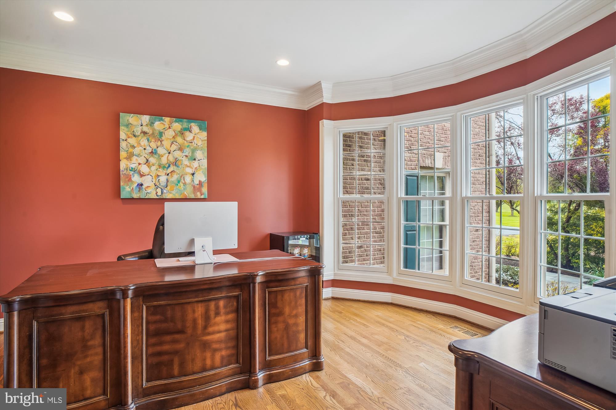 HUNTING HILL - Residential