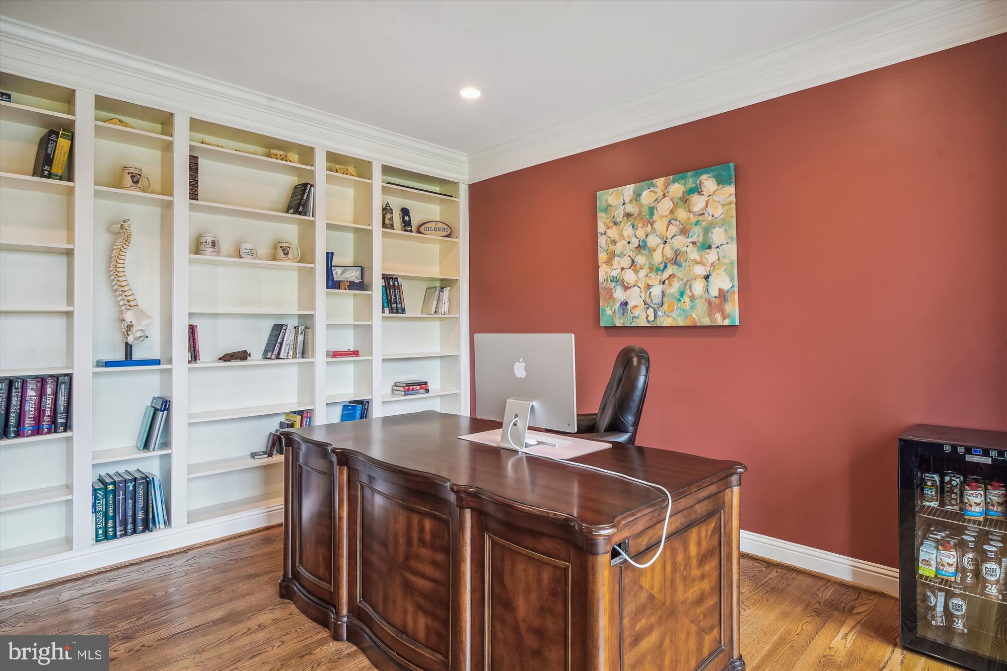 HUNTING HILL - Residential