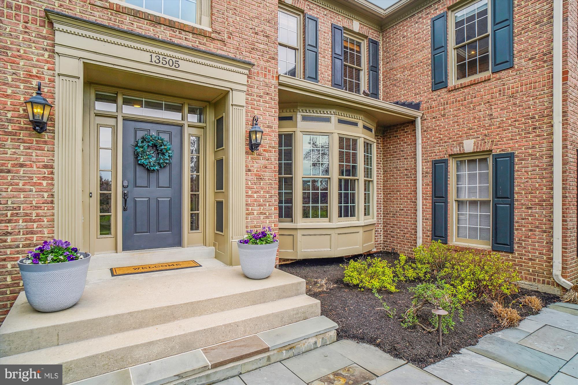 HUNTING HILL - Residential