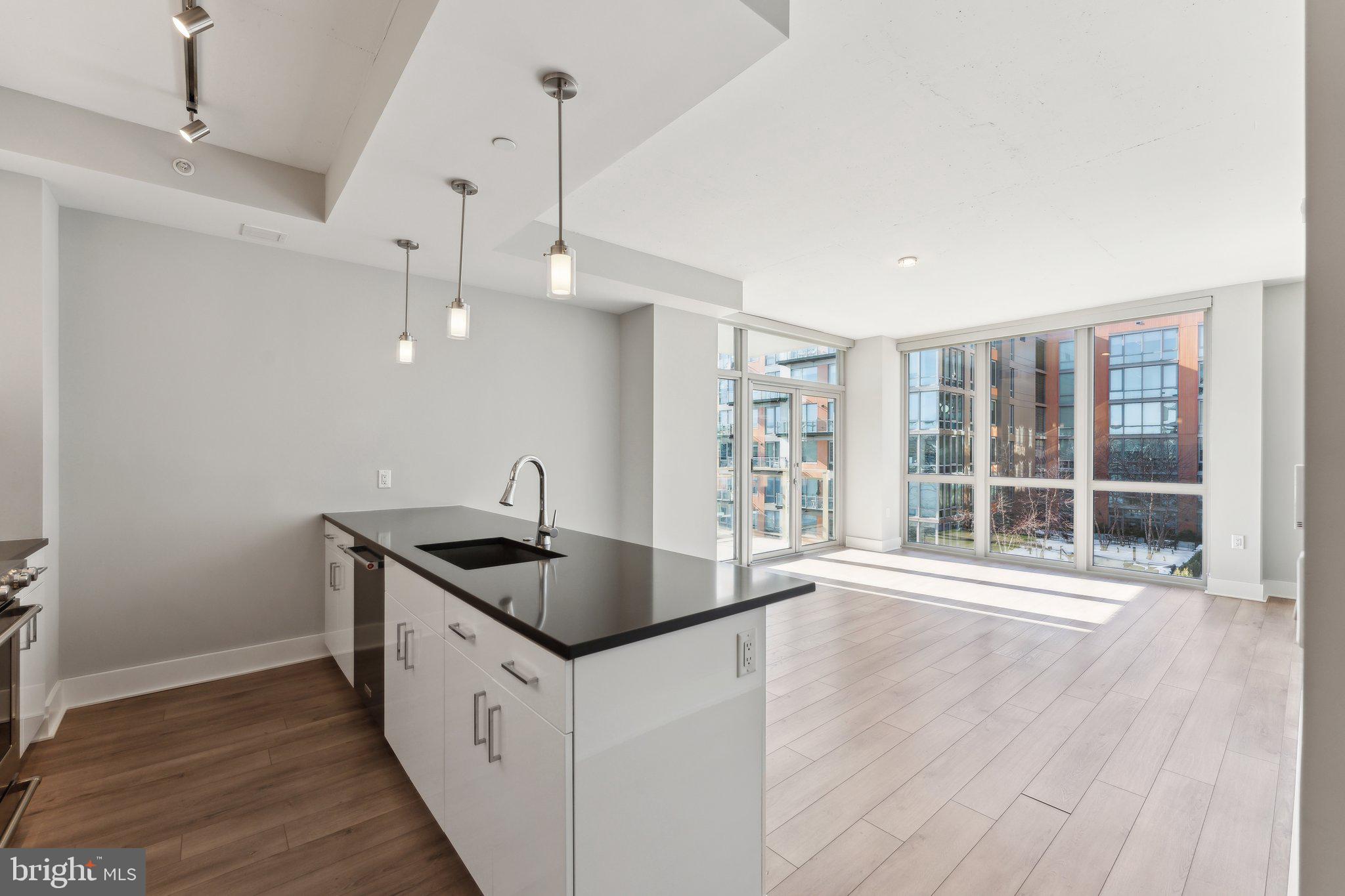 88 V STREET SW 509