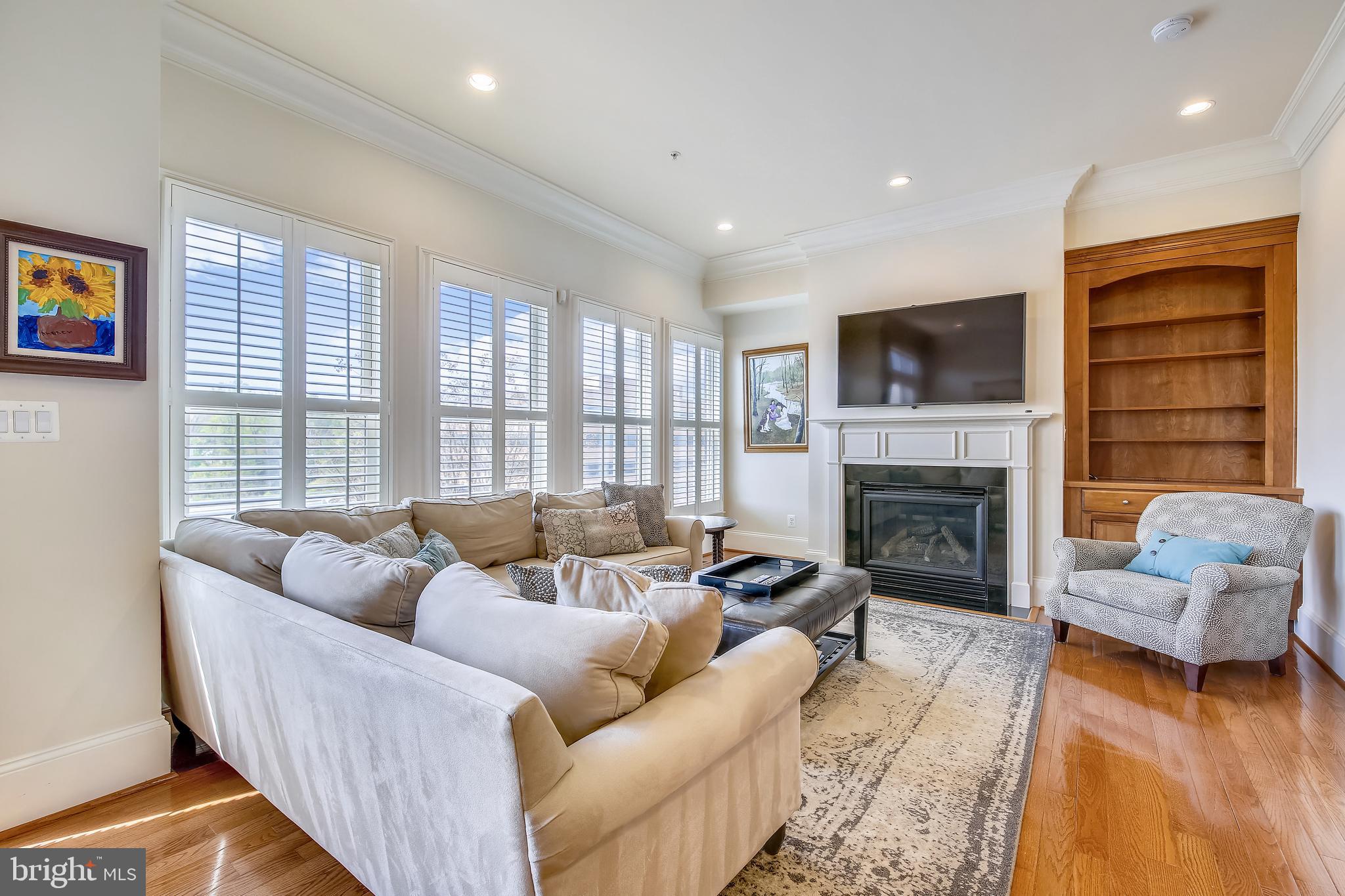 PARK POTOMAC - Residential