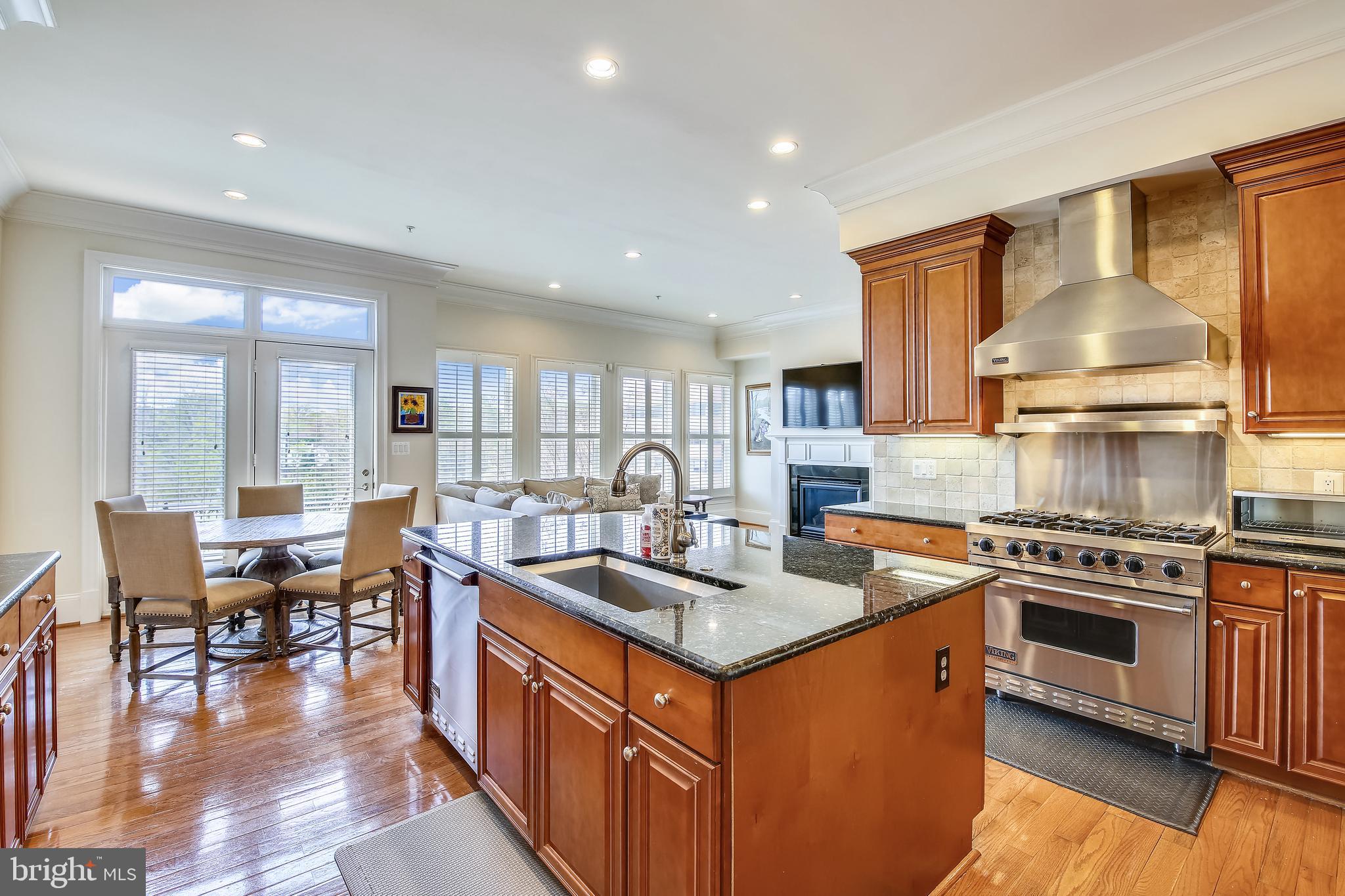 PARK POTOMAC - Residential