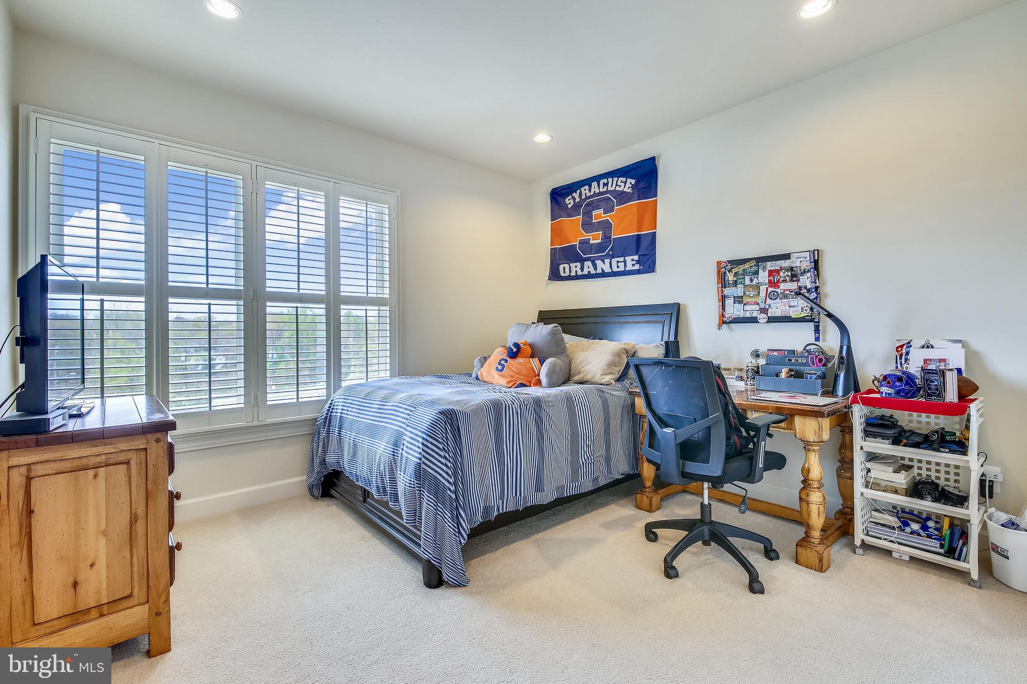 PARK POTOMAC - Residential