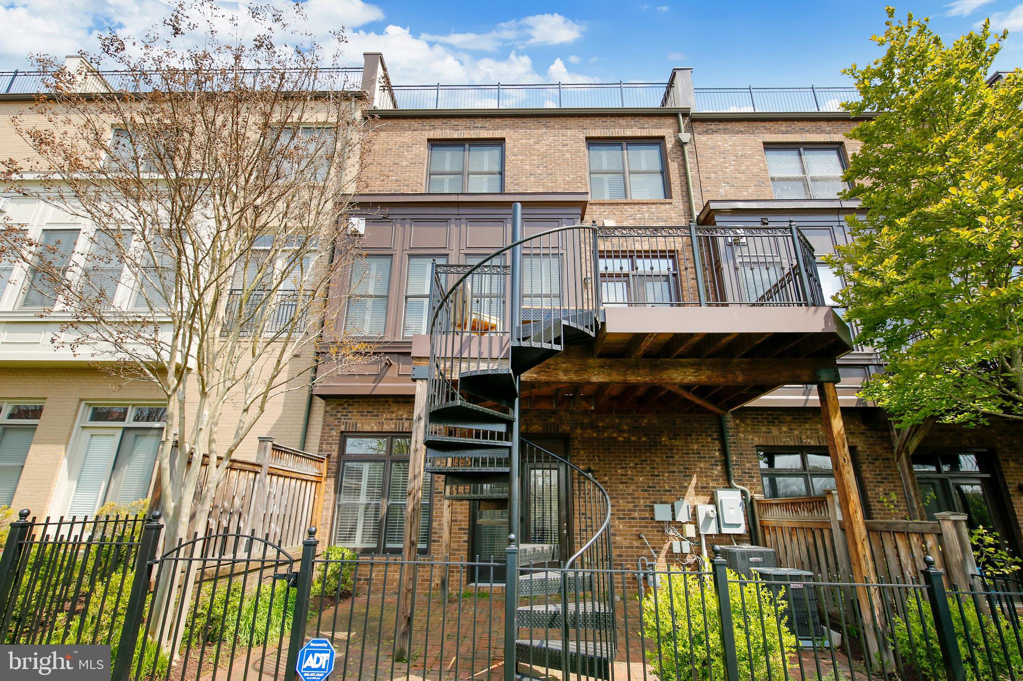 PARK POTOMAC - Residential