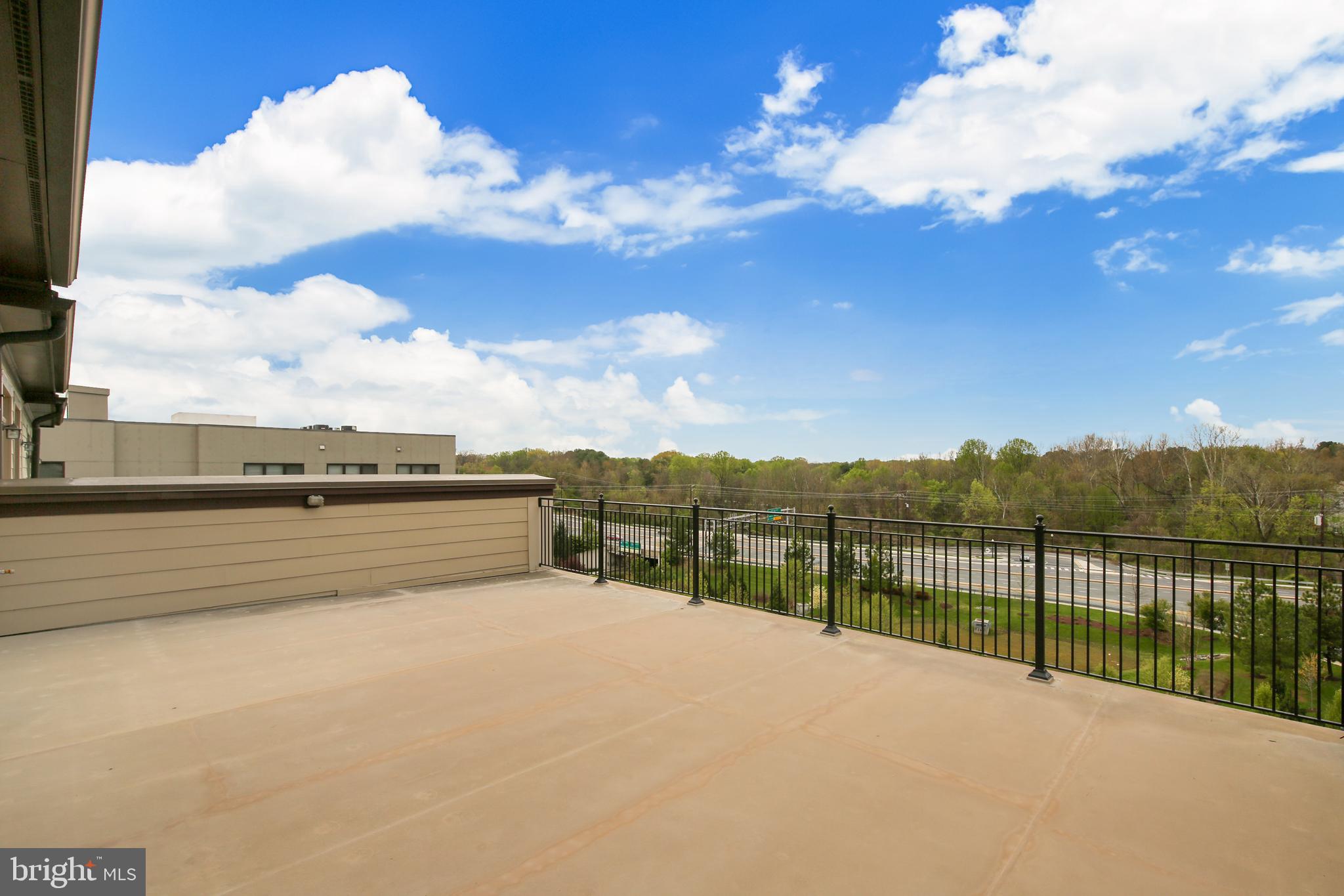 PARK POTOMAC - Residential