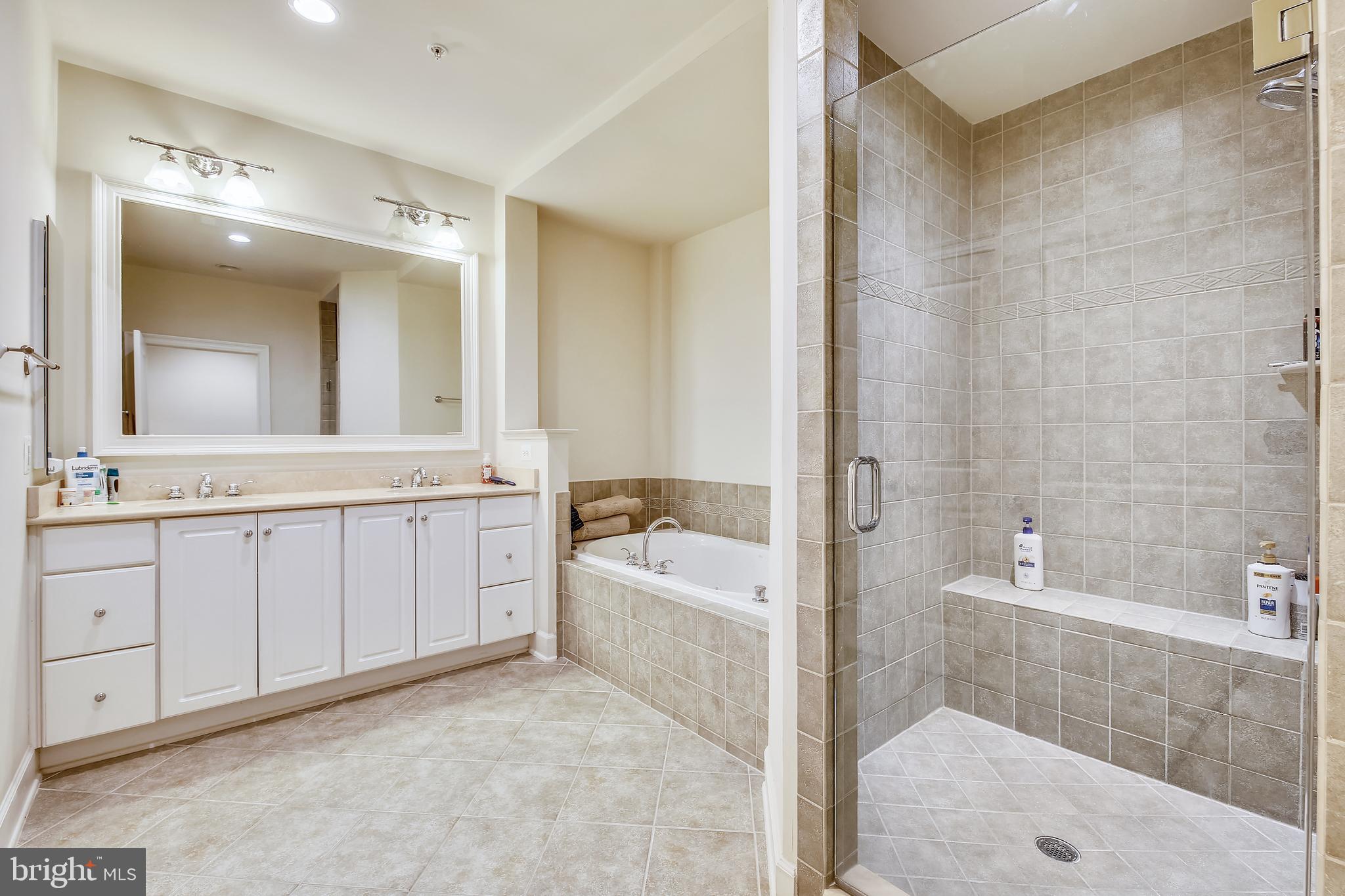 PARK POTOMAC - Residential