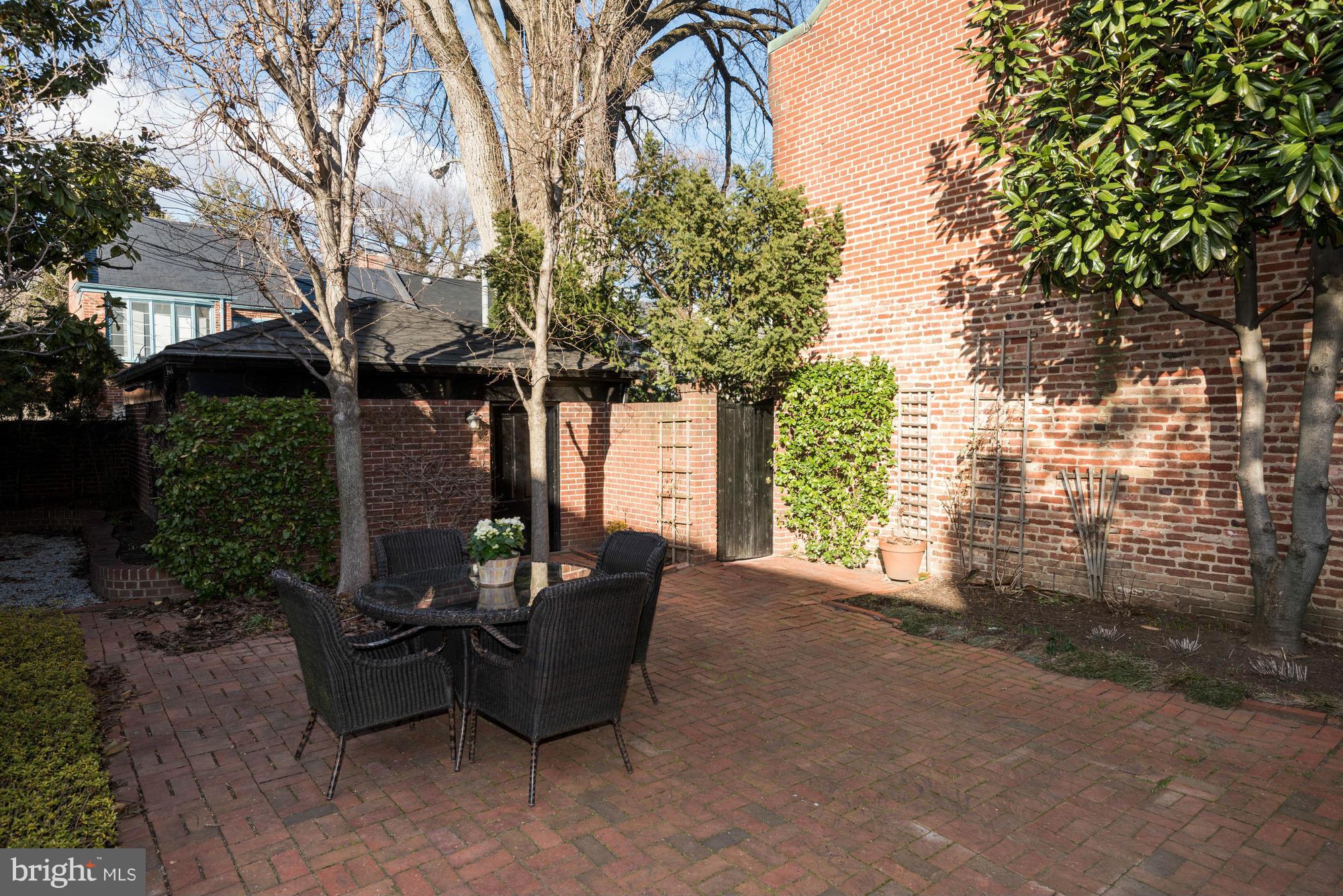 GEORGETOWN - Residential