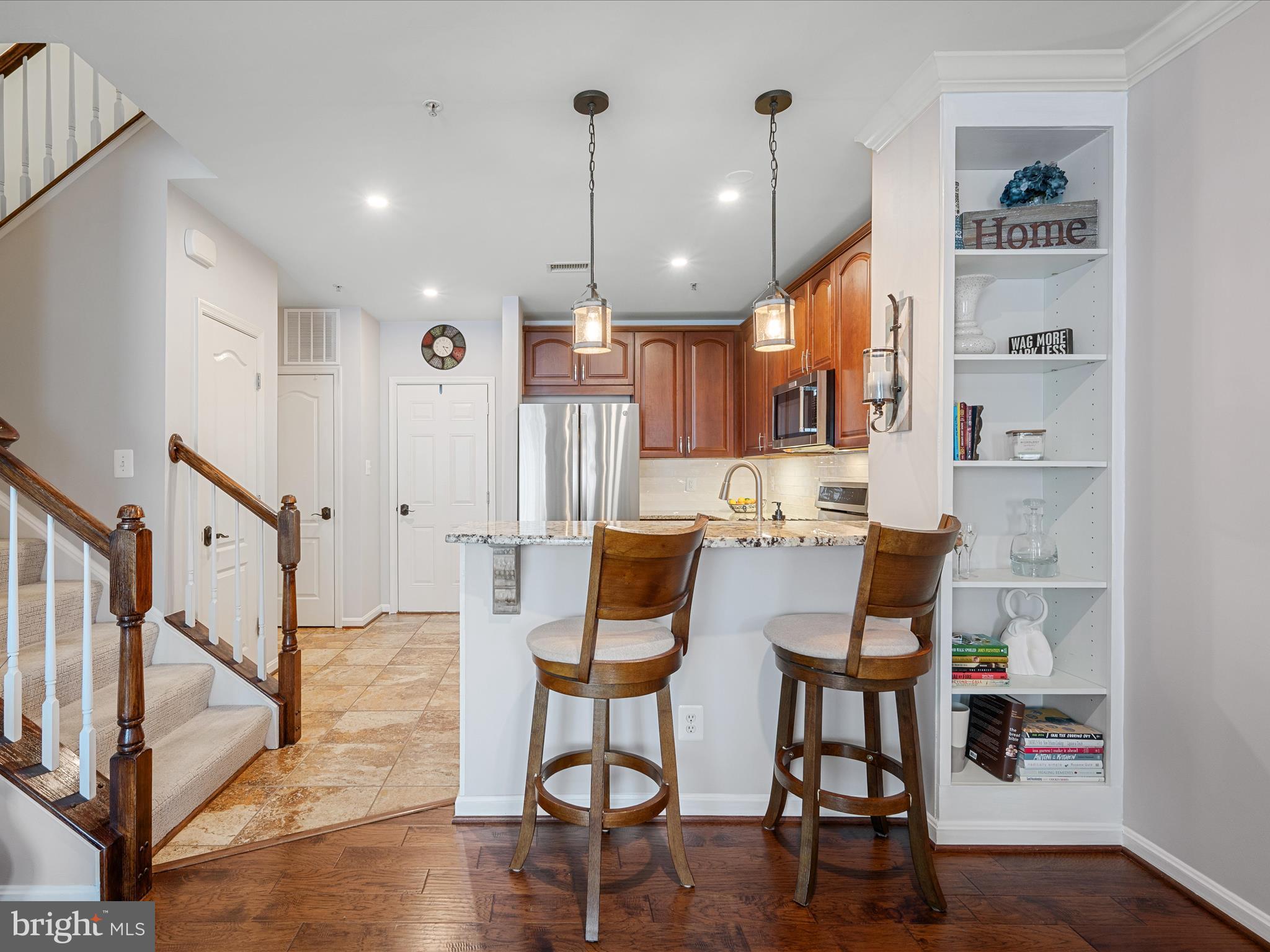 LANSDOWNE TOWN CENTER CONDOS - Residential