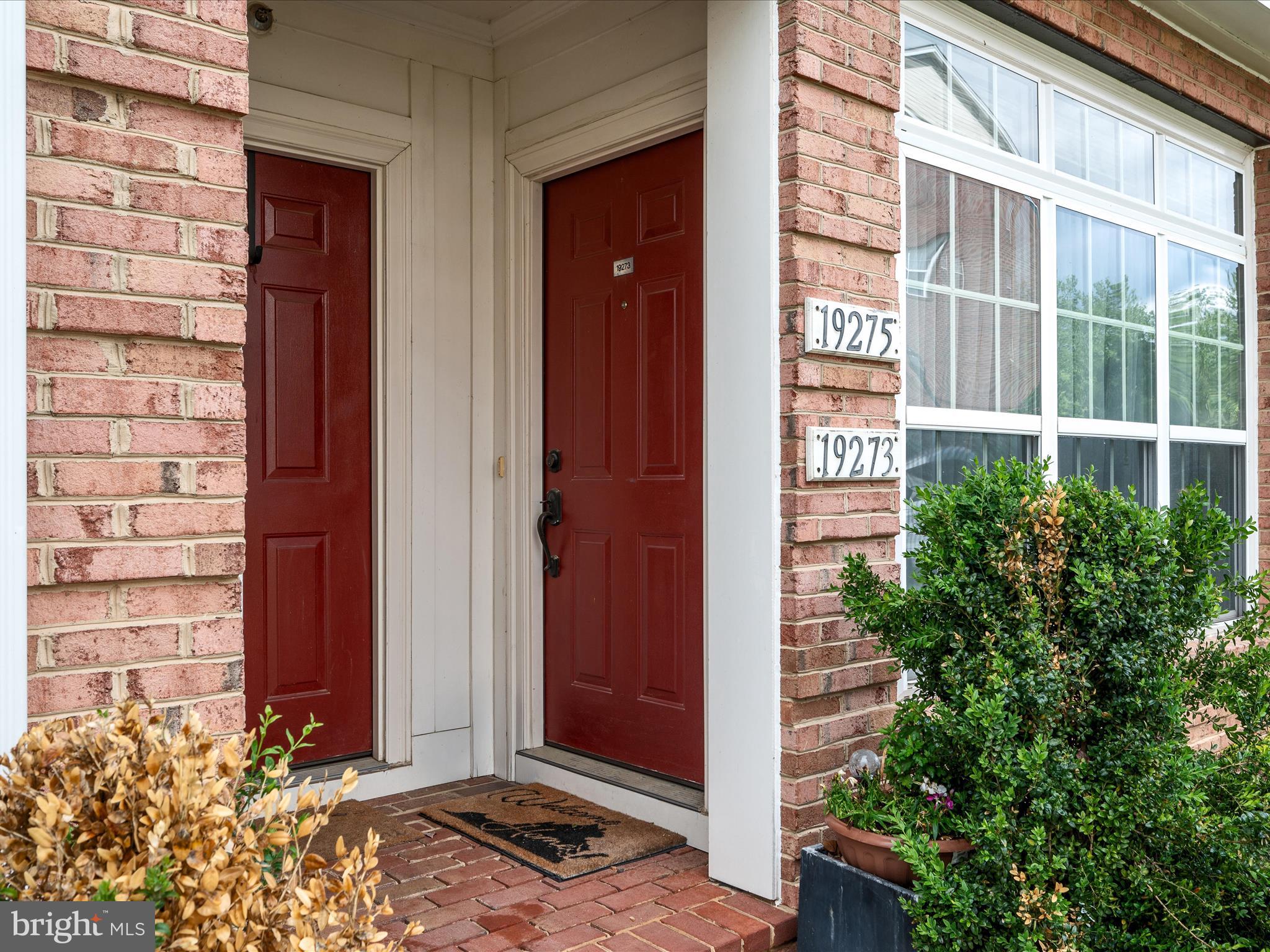 LANSDOWNE TOWN CENTER CONDOS - Residential