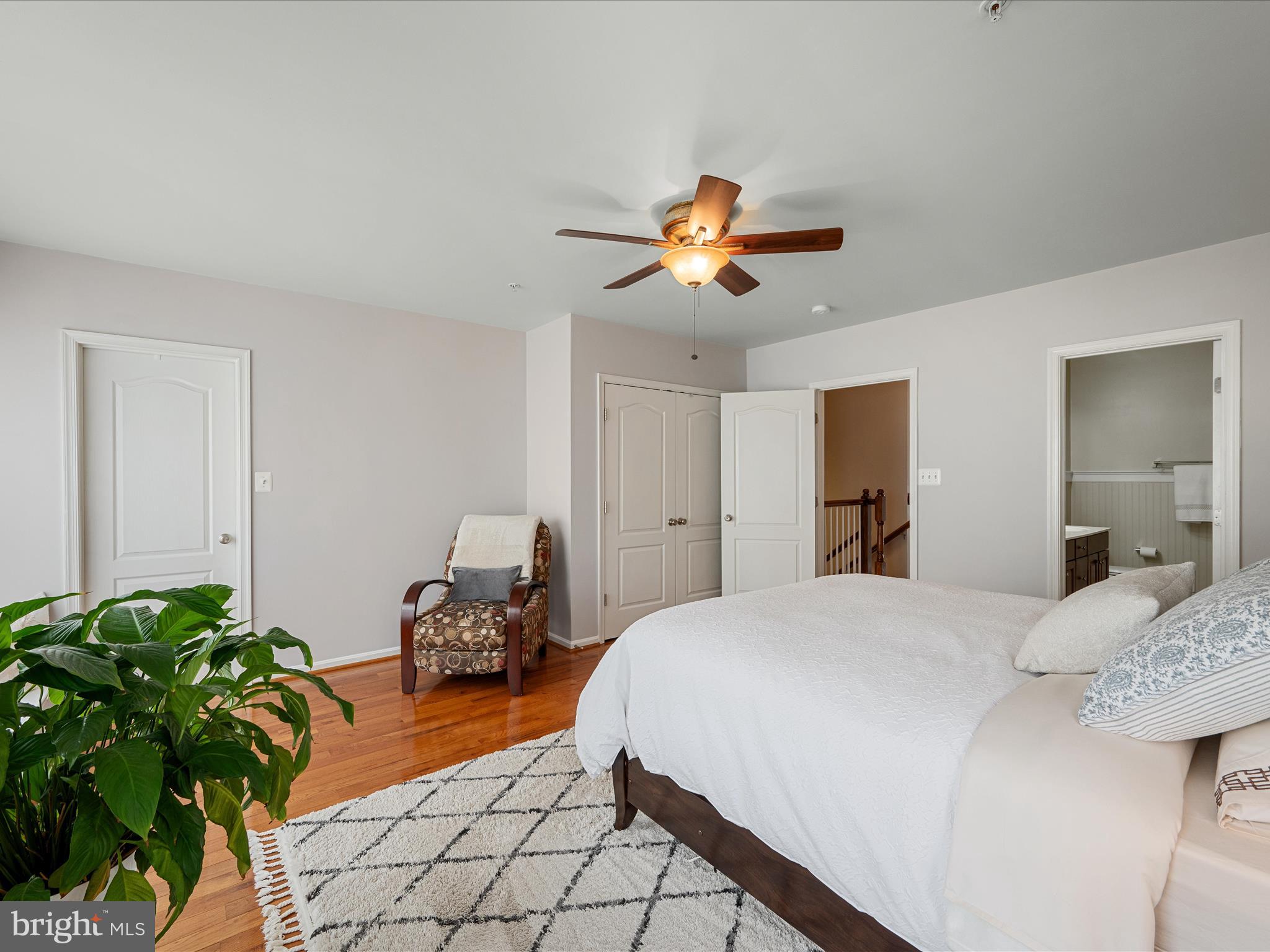 LANSDOWNE TOWN CENTER CONDOS - Residential