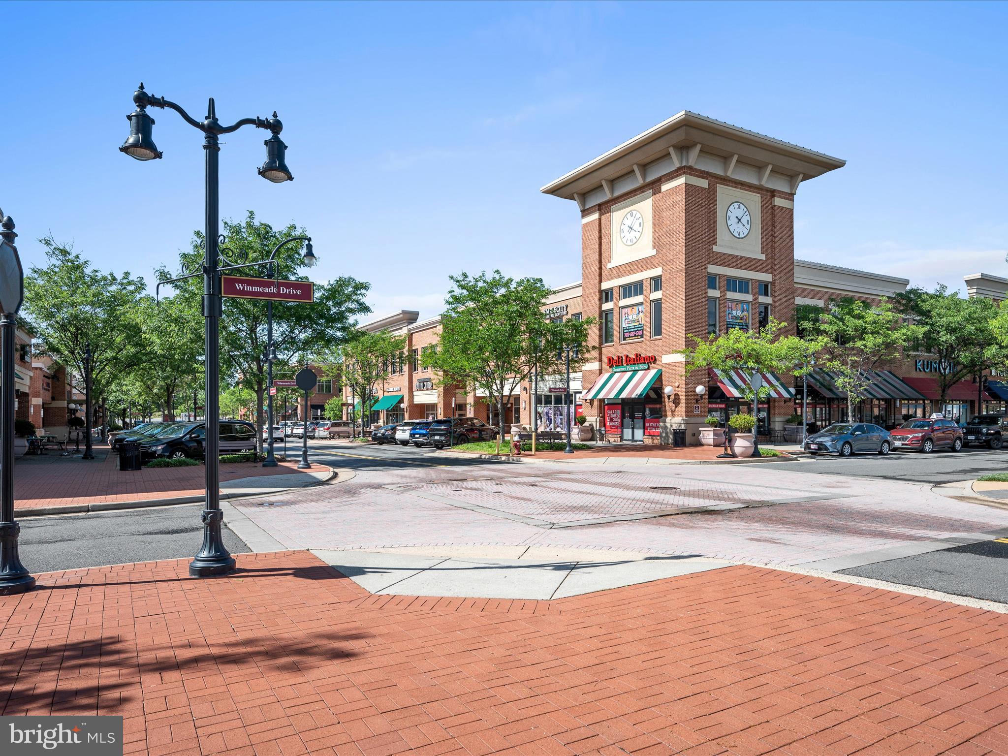 LANSDOWNE TOWN CENTER CONDOS - Residential